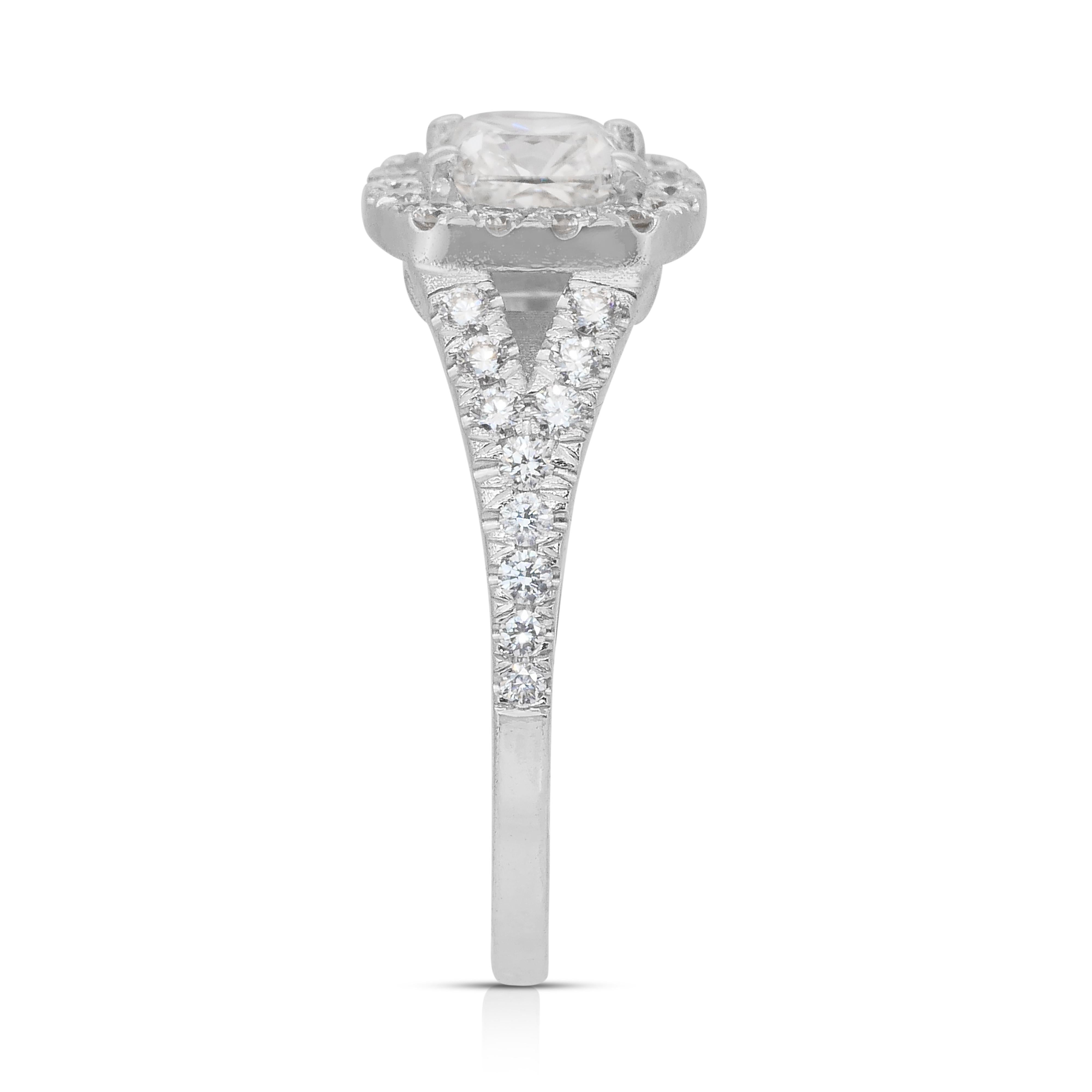 Radiant 1,50ct Diamanten Halo Ring in 18k Weißgold - IGI zertifiziert im Angebot 3