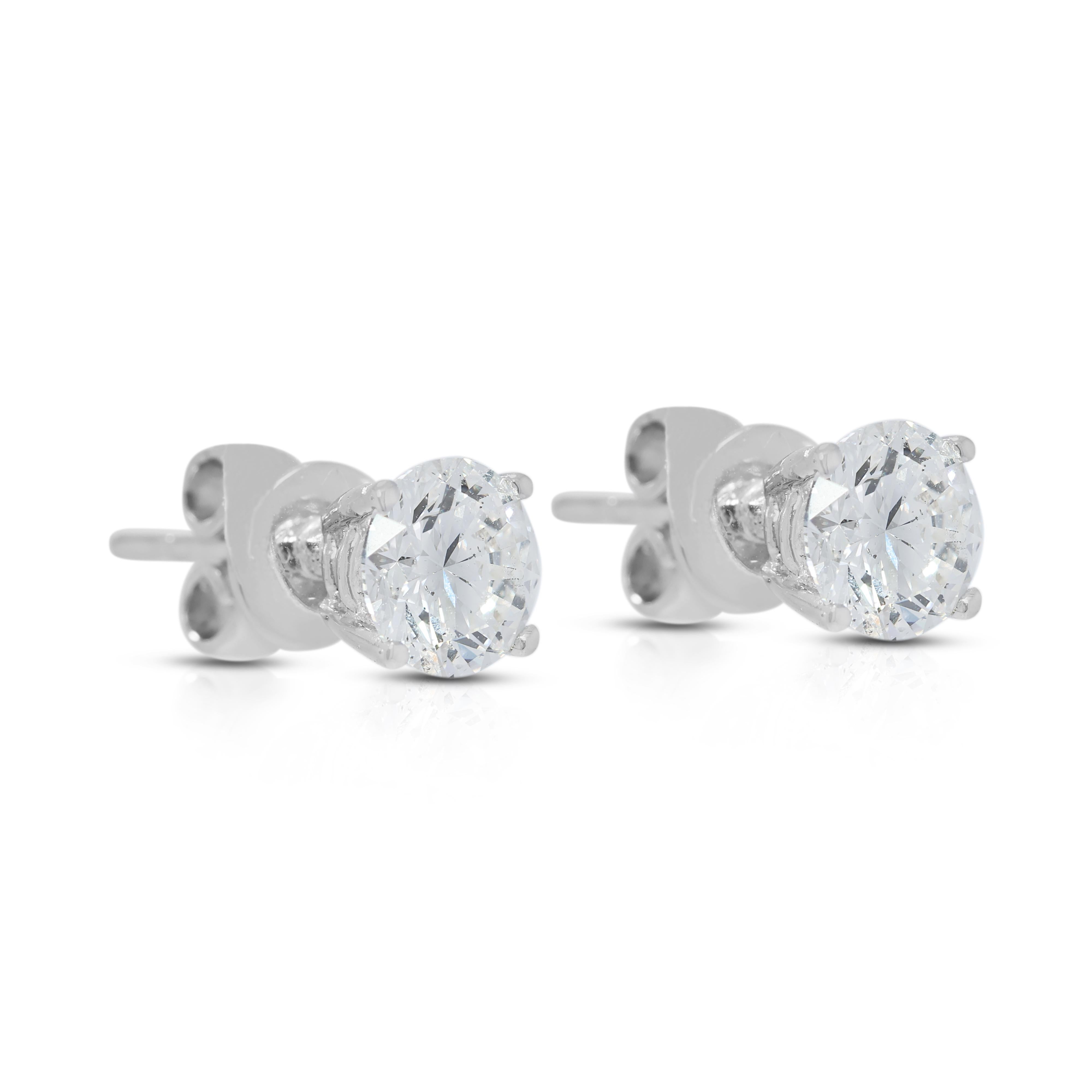 Round Cut Radiant 1.61ct Natural Diamond Stud Earrings in 18K White Gold For Sale