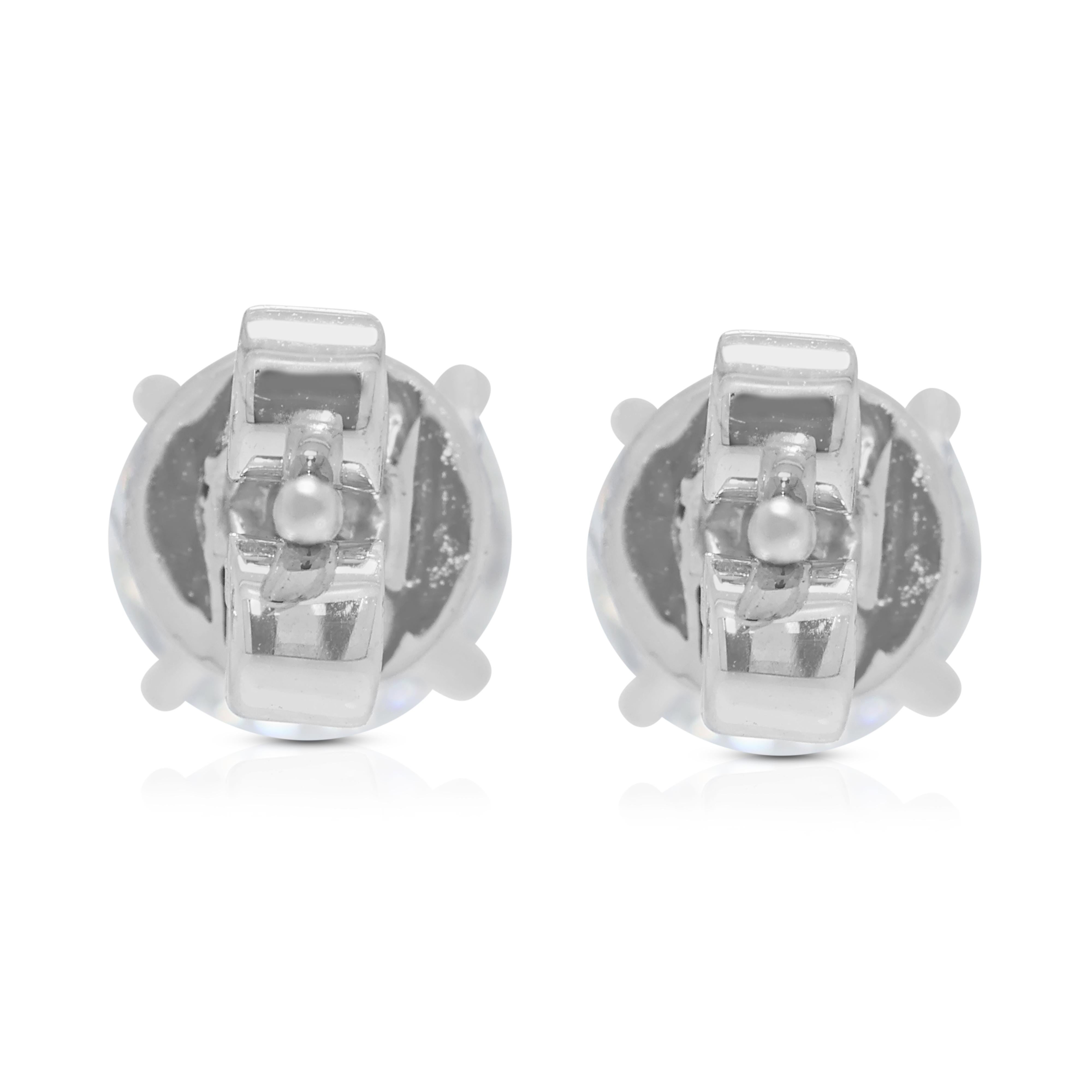 Women's Radiant 1.61ct Natural Diamond Stud Earrings in 18K White Gold For Sale