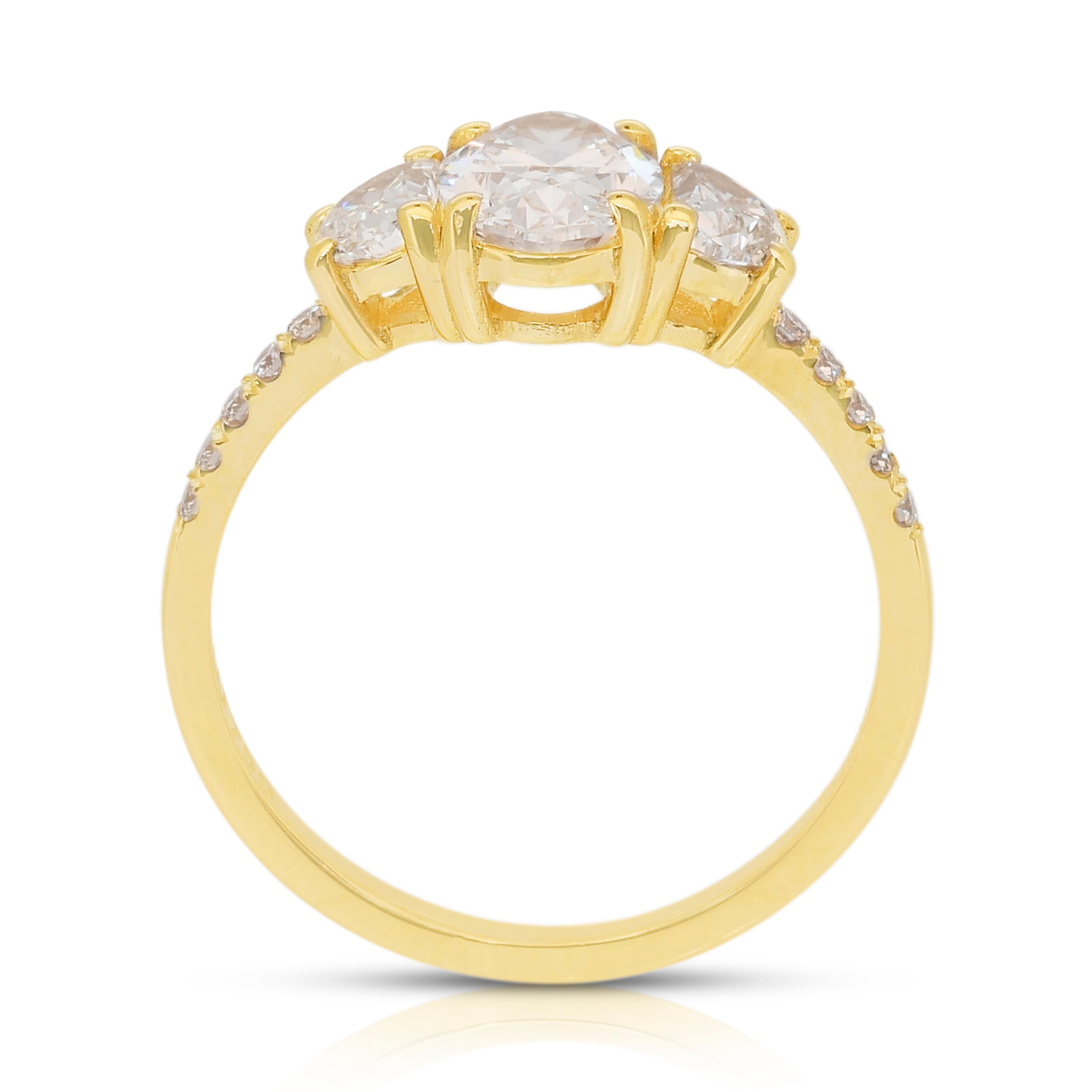 Bague 3 pierres en or jaune 18 carats avec 1,76 ct de diamants - certifié IGI en vente 3