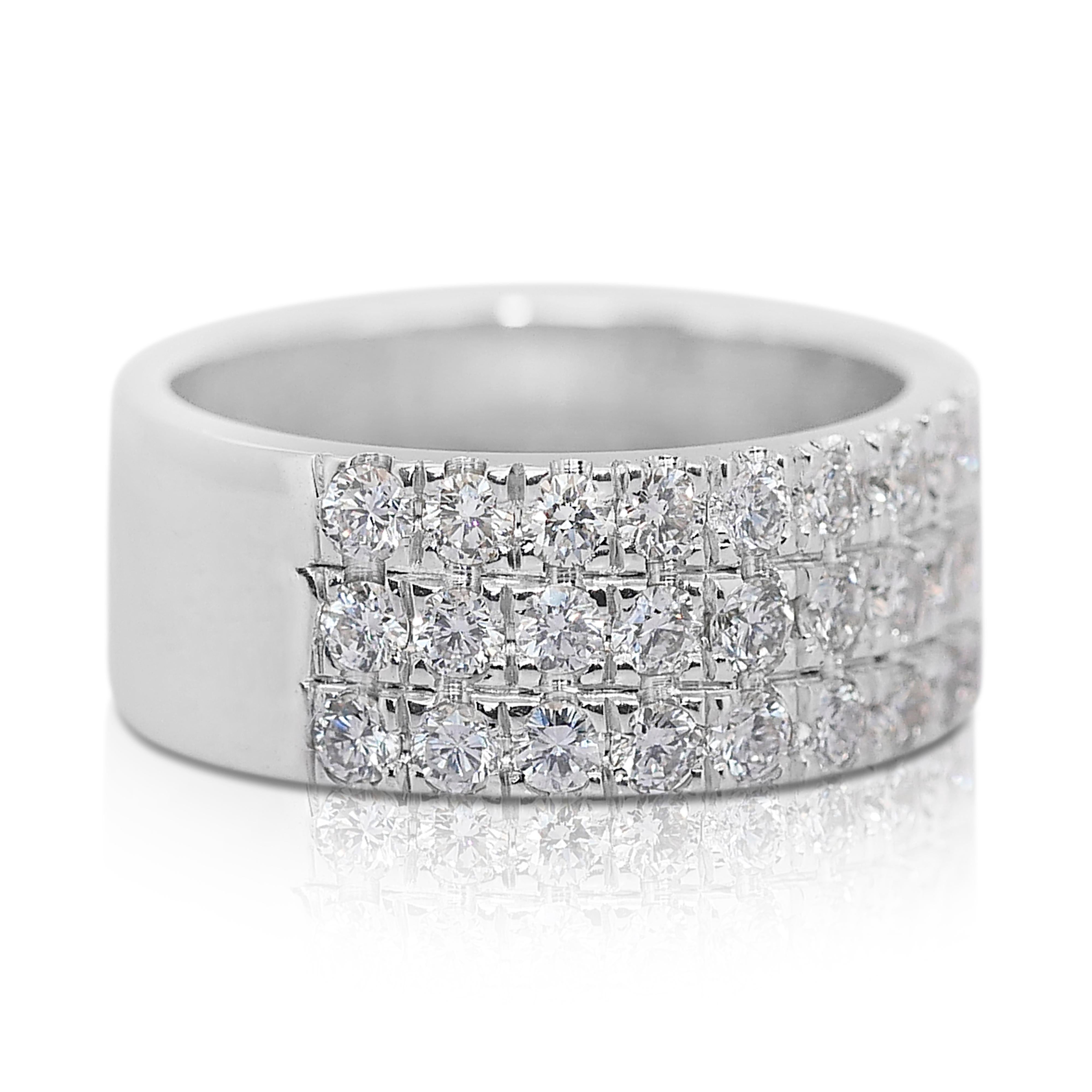 Round Cut Radiant 1.85ct Diamonds Band Ring in 14k White Gold - IGI Certified