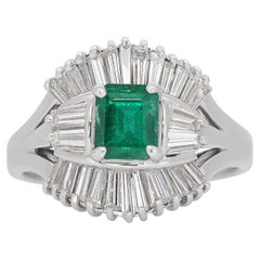 Strahlender 18k Weißgold Smaragd und Diamant Halo Ring w/2,08 ct  - IGI-zertifiziert