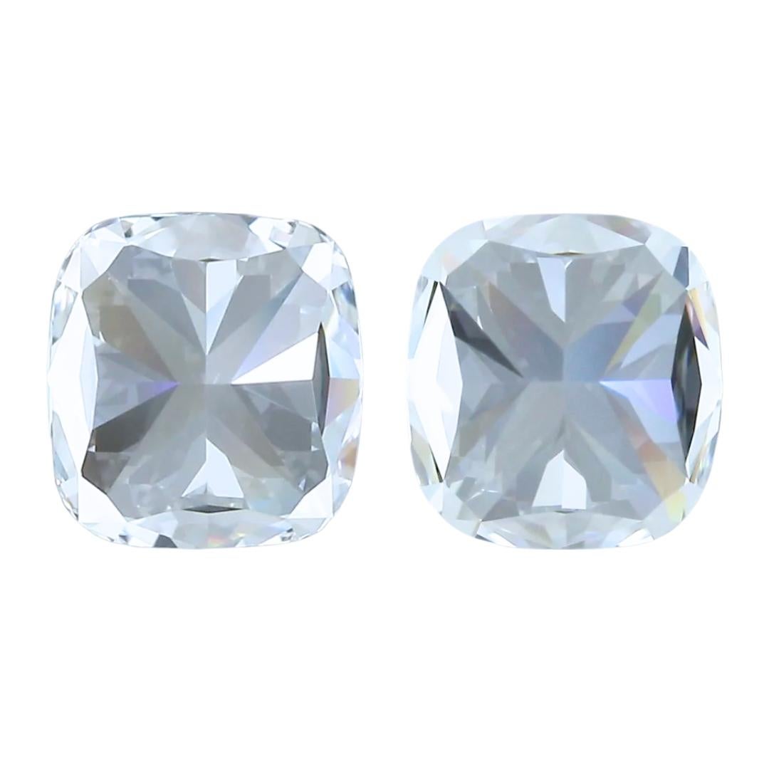 Radiosa coppia di diamanti naturali a forma di cuscino da 2,00 carati - certificati IGI in vendita 2
