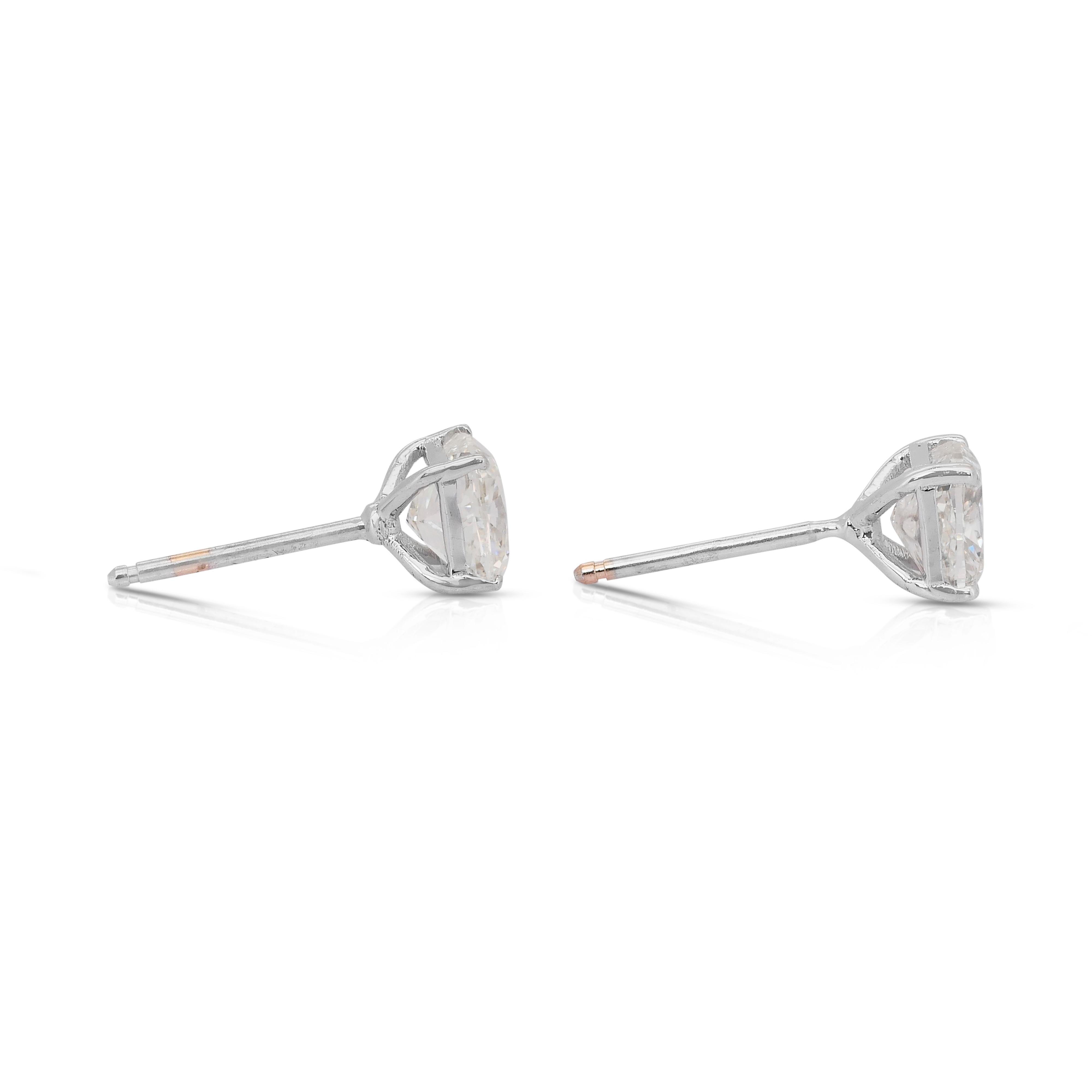 Boucles d'oreilles en or blanc 18 carats avec 2.03ct de diamants - IGI Certified en vente 2