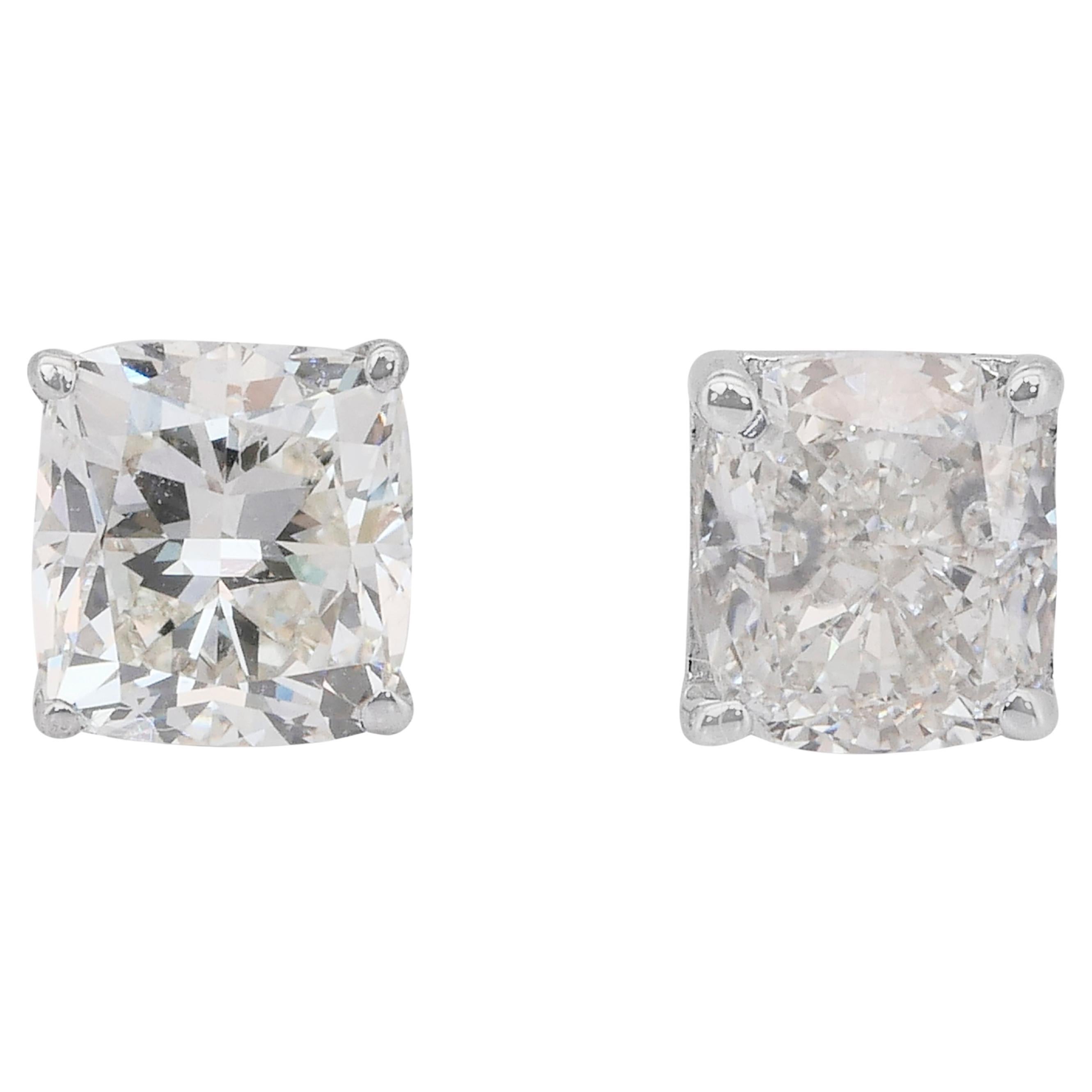 Boucles d'oreilles en or blanc 18 carats avec 2.03ct de diamants - IGI Certified