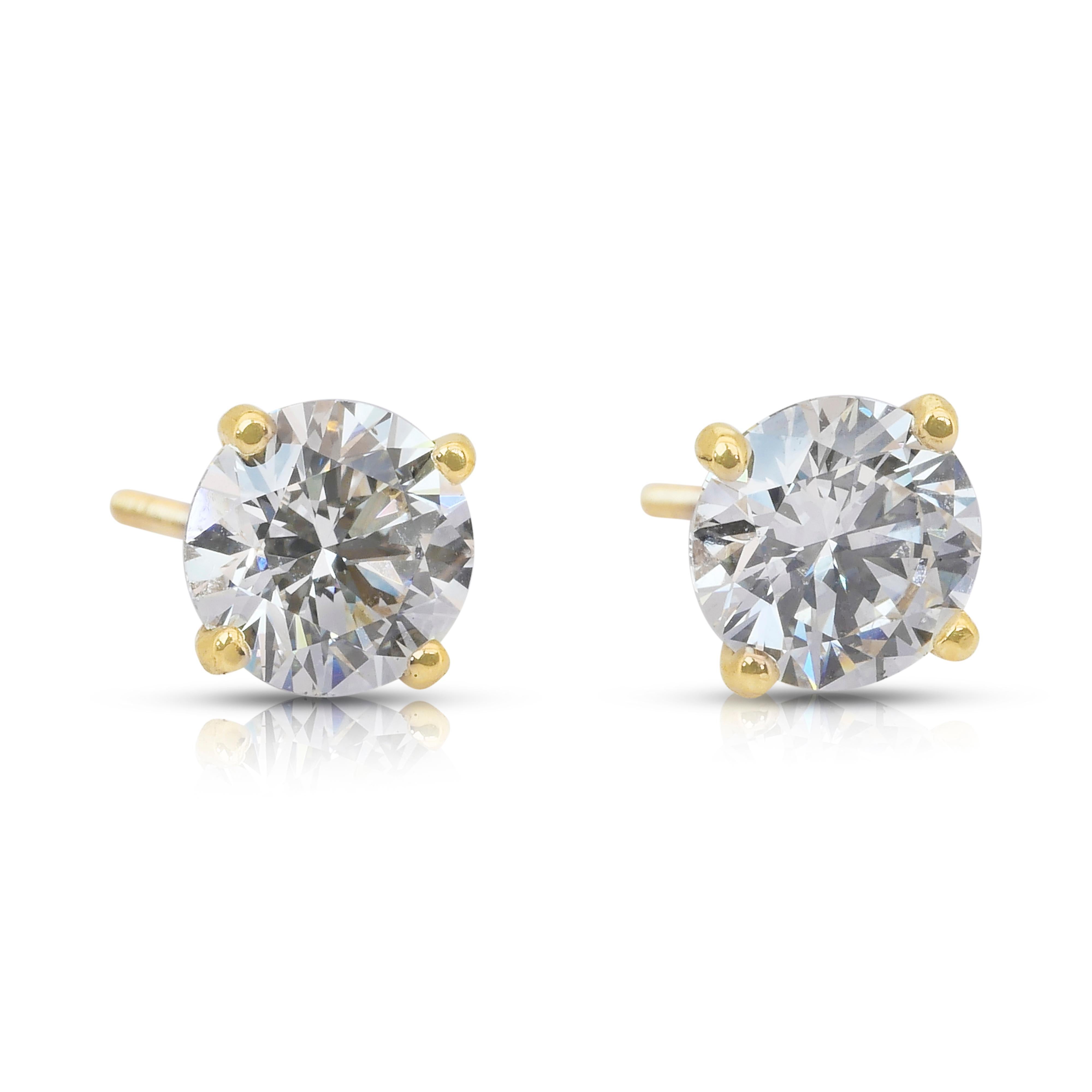Clous d'oreilles en or jaune 18 carats avec diamants de 2,05 carats certifiés IGI en vente 1
