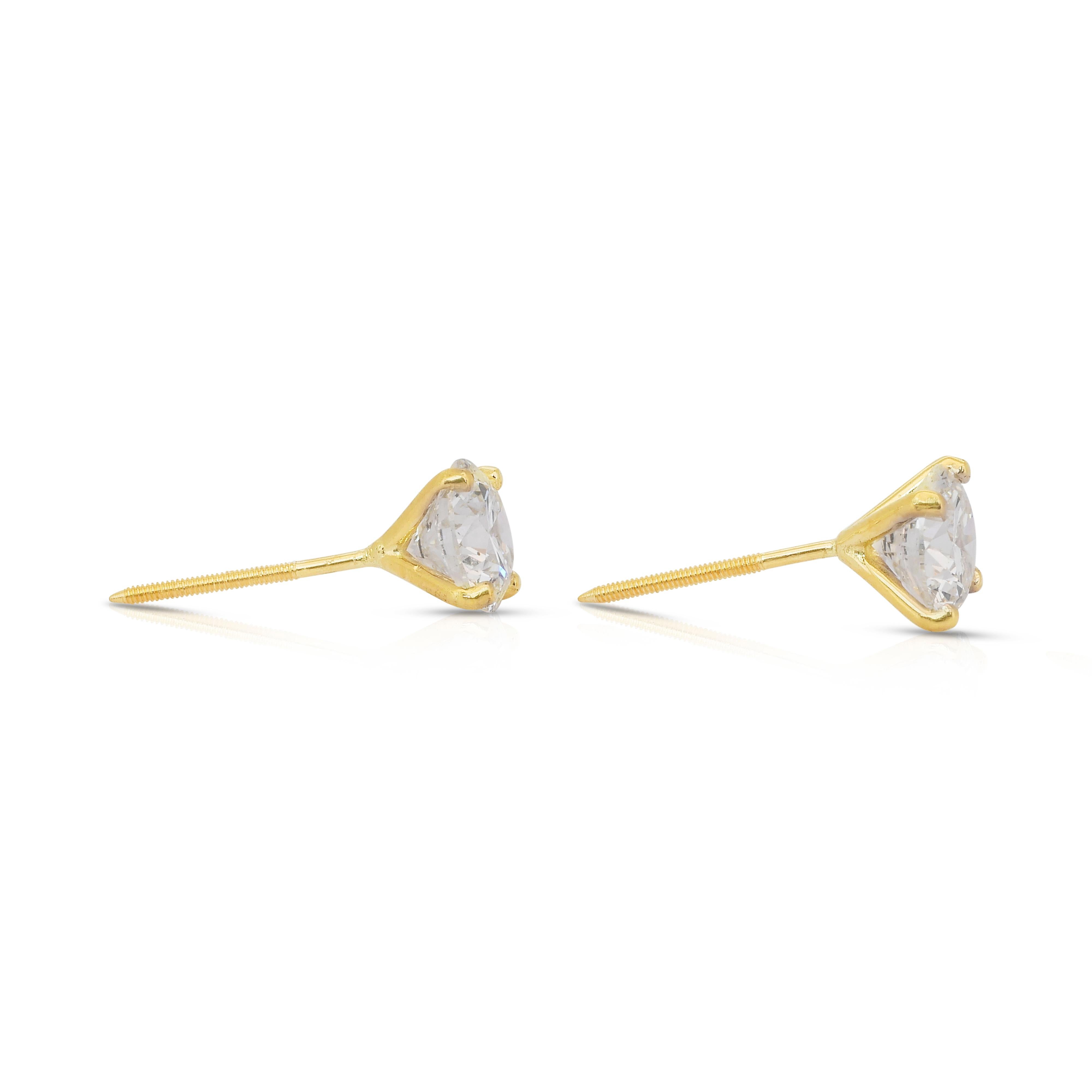 Clous d'oreilles en or jaune 18 carats avec diamants de 2,05 carats certifiés IGI en vente 2