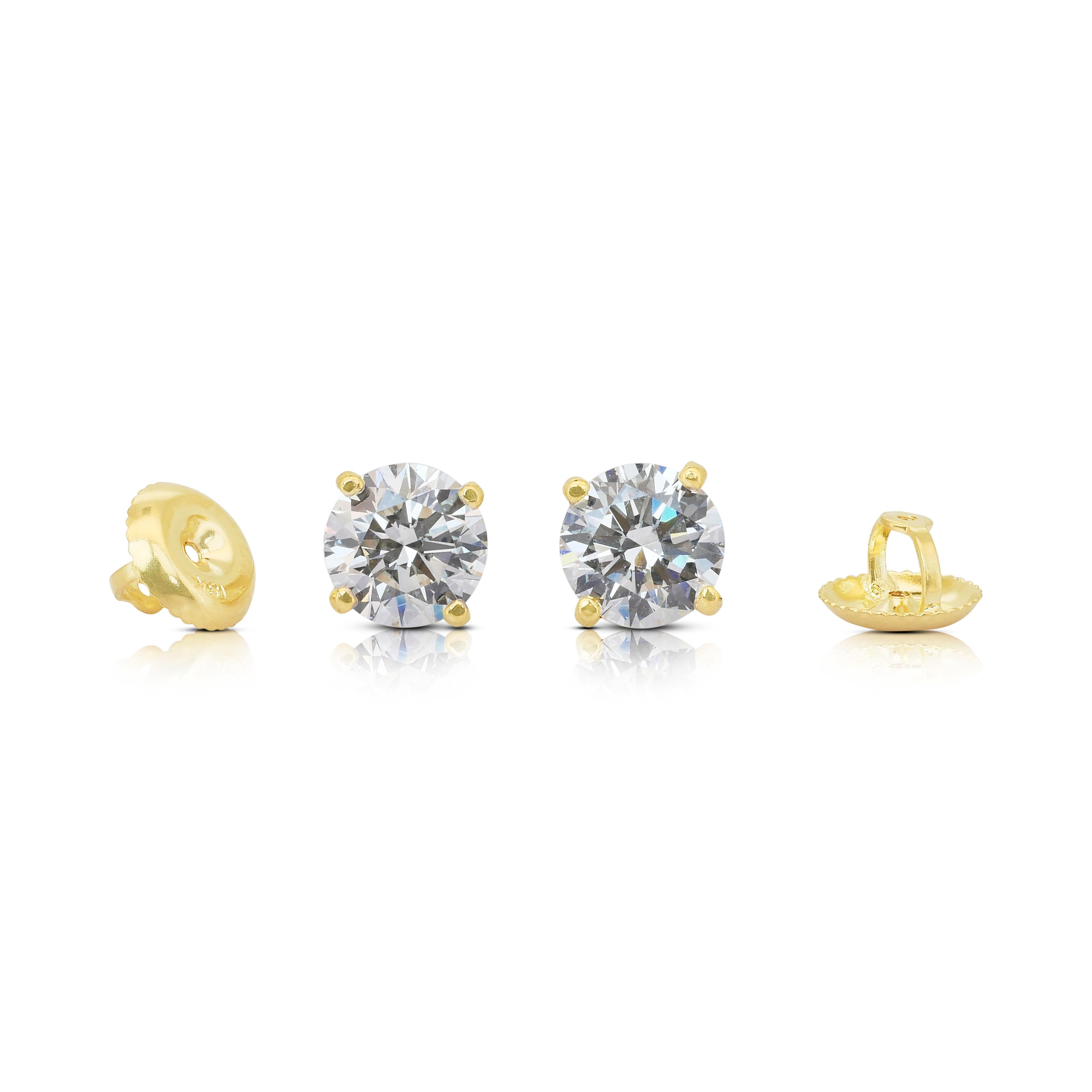 Clous d'oreilles en or jaune 18 carats avec diamants de 2,05 carats certifiés IGI en vente 4