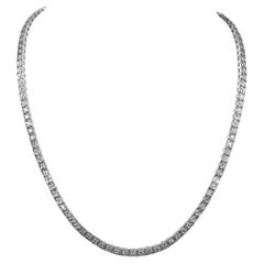 Radiant 2.43ct Diamonds Necklace in 9k White Gold - IGI Certified