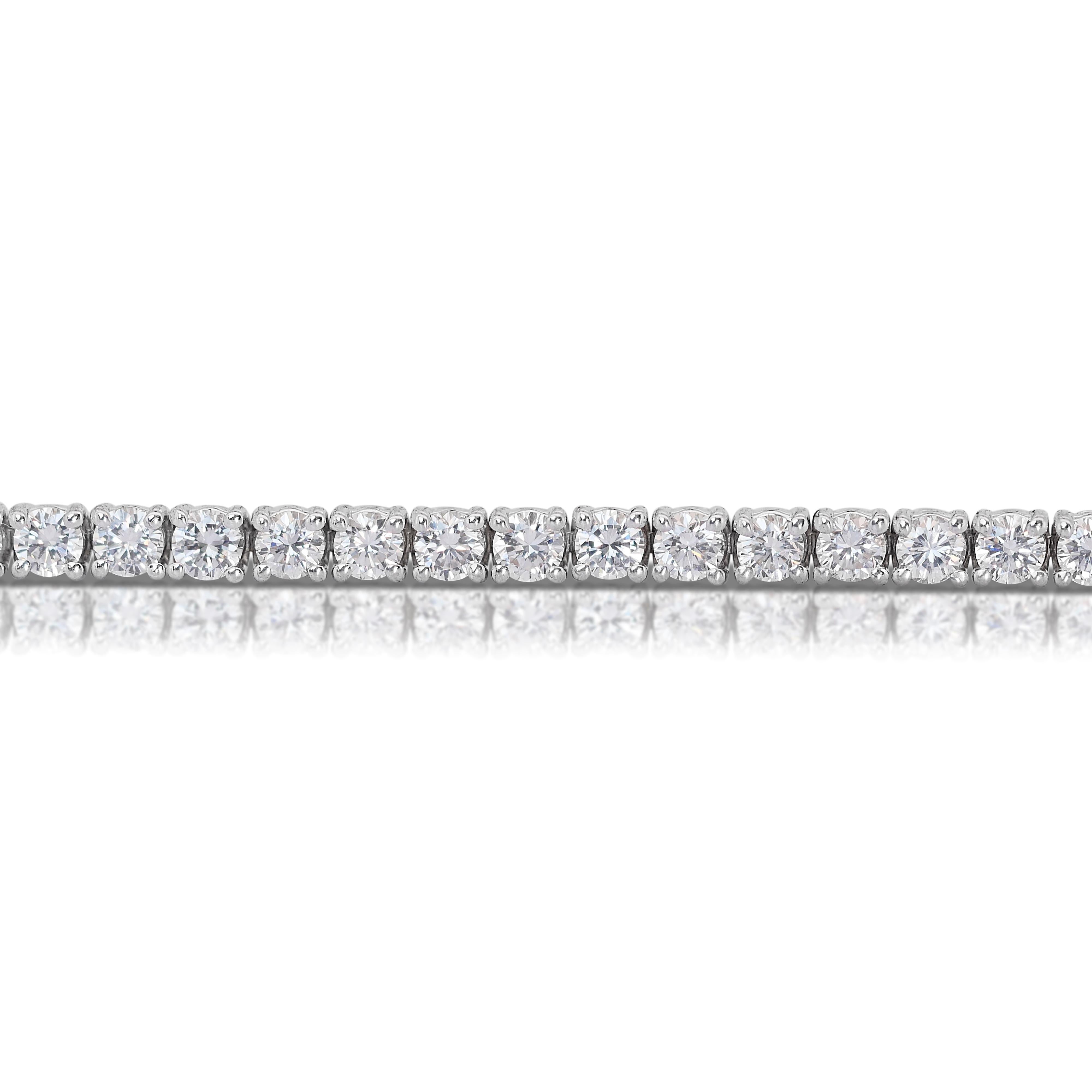 Bracelet tennis radiant en or blanc 14 carats et diamants 5,32 carats certifiés IGI en vente 3