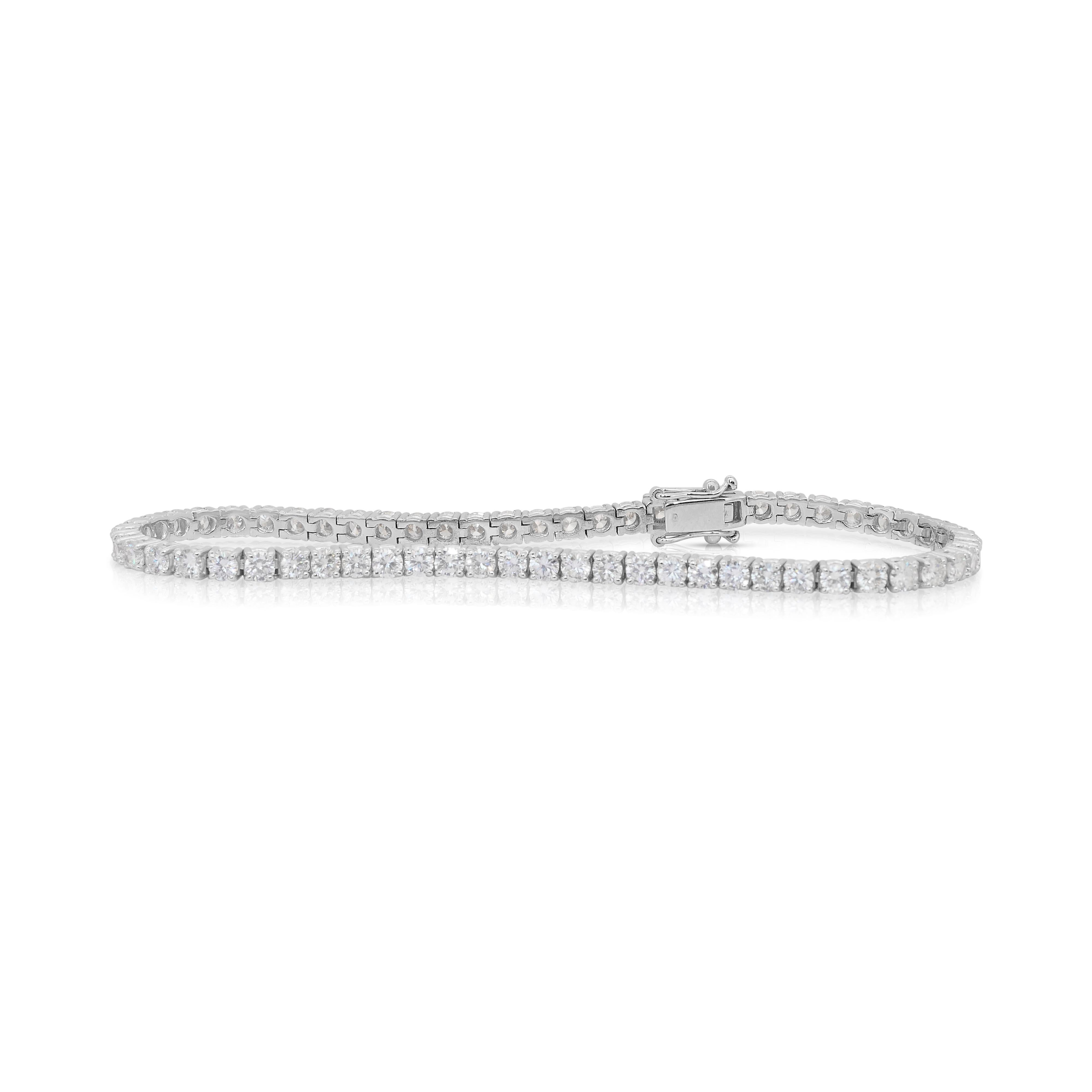Round Cut Radiant 5.55ct Diamonds Tennis Bracelet in 18k White Gold - IGI Certified For Sale