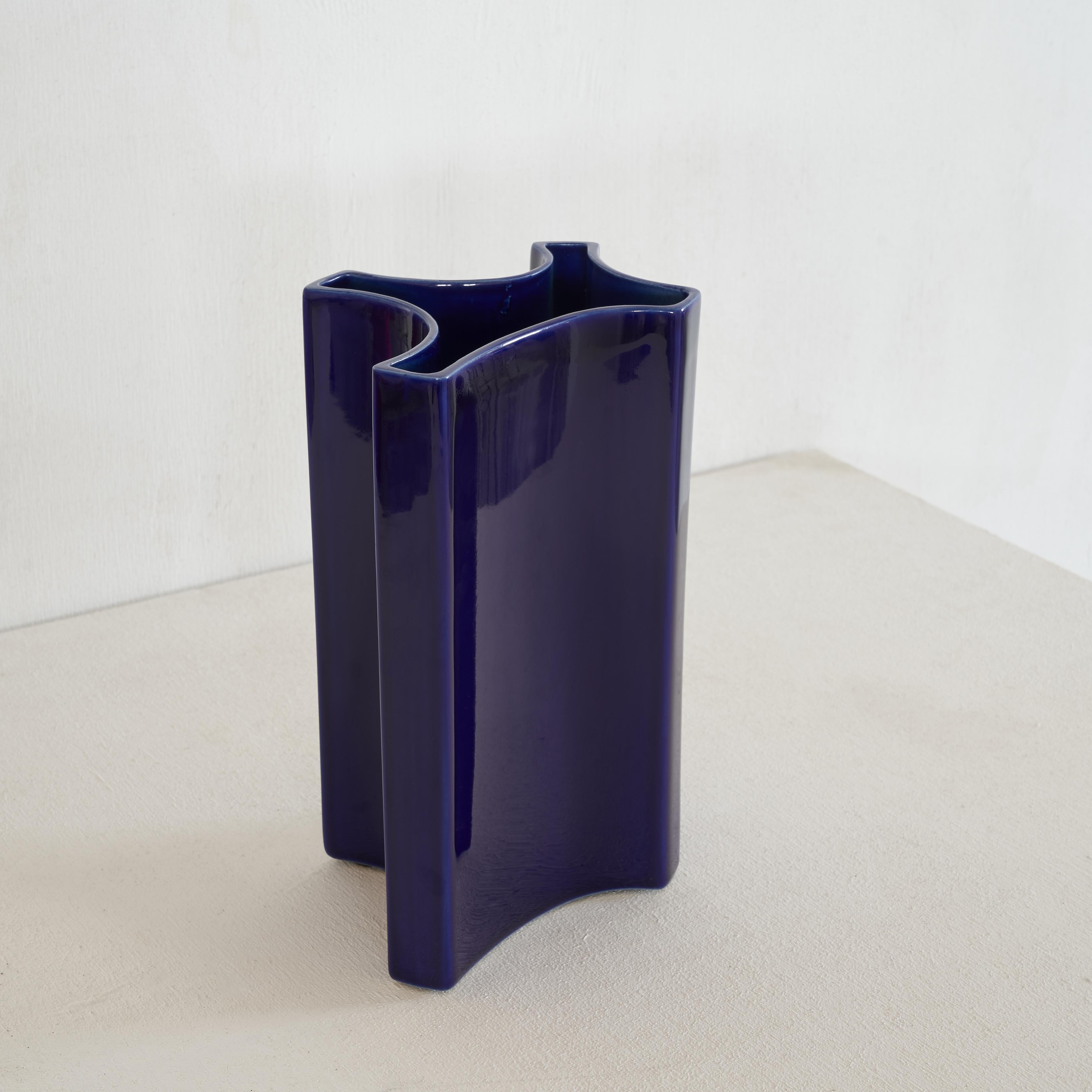 Italian Radiant Blue Vase by Angelo Mangiarotti for Fratelli Brambilla Milano For Sale