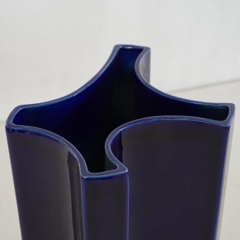 Mid-Century moderno Vaso blu radioso di Angelo Mangiarotti per Fratelli Brambilla Milano in vendita