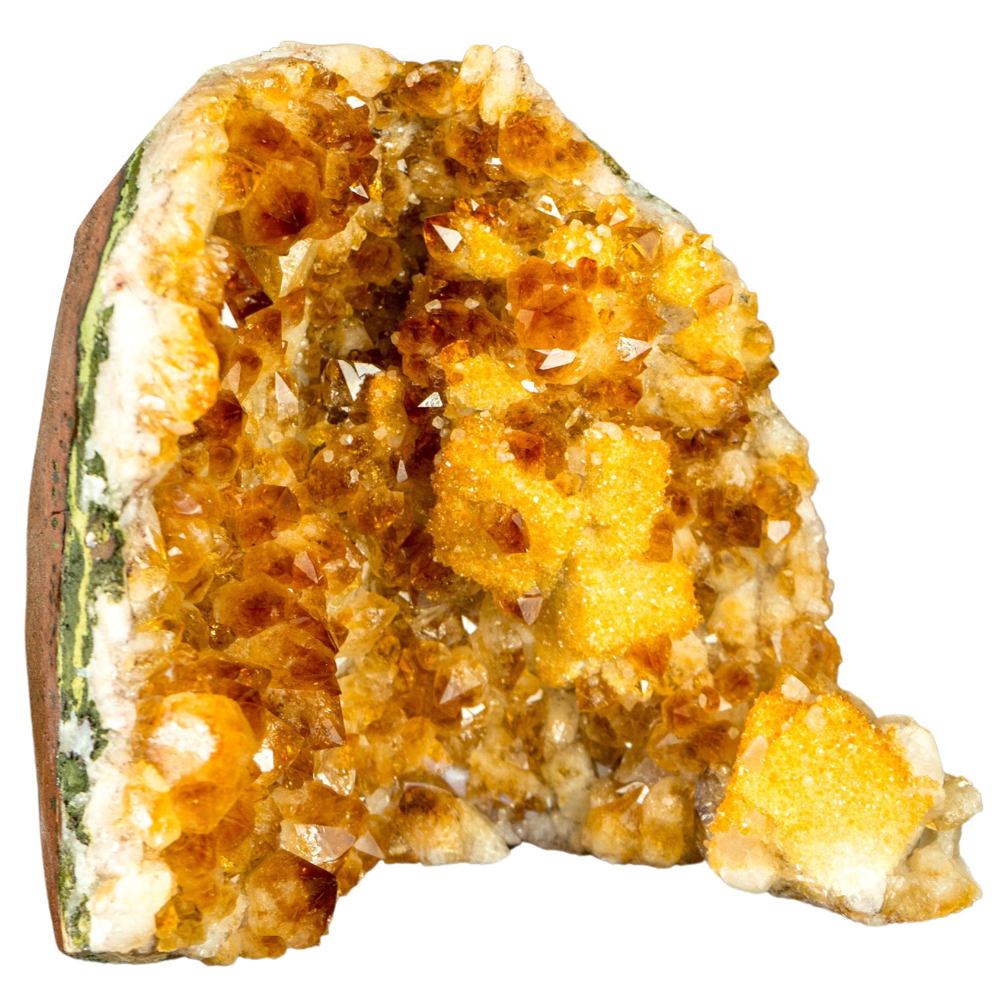 Grappe de citrine rayonnante avec druzy de citrine madère et druzy de galaxie sur calcite