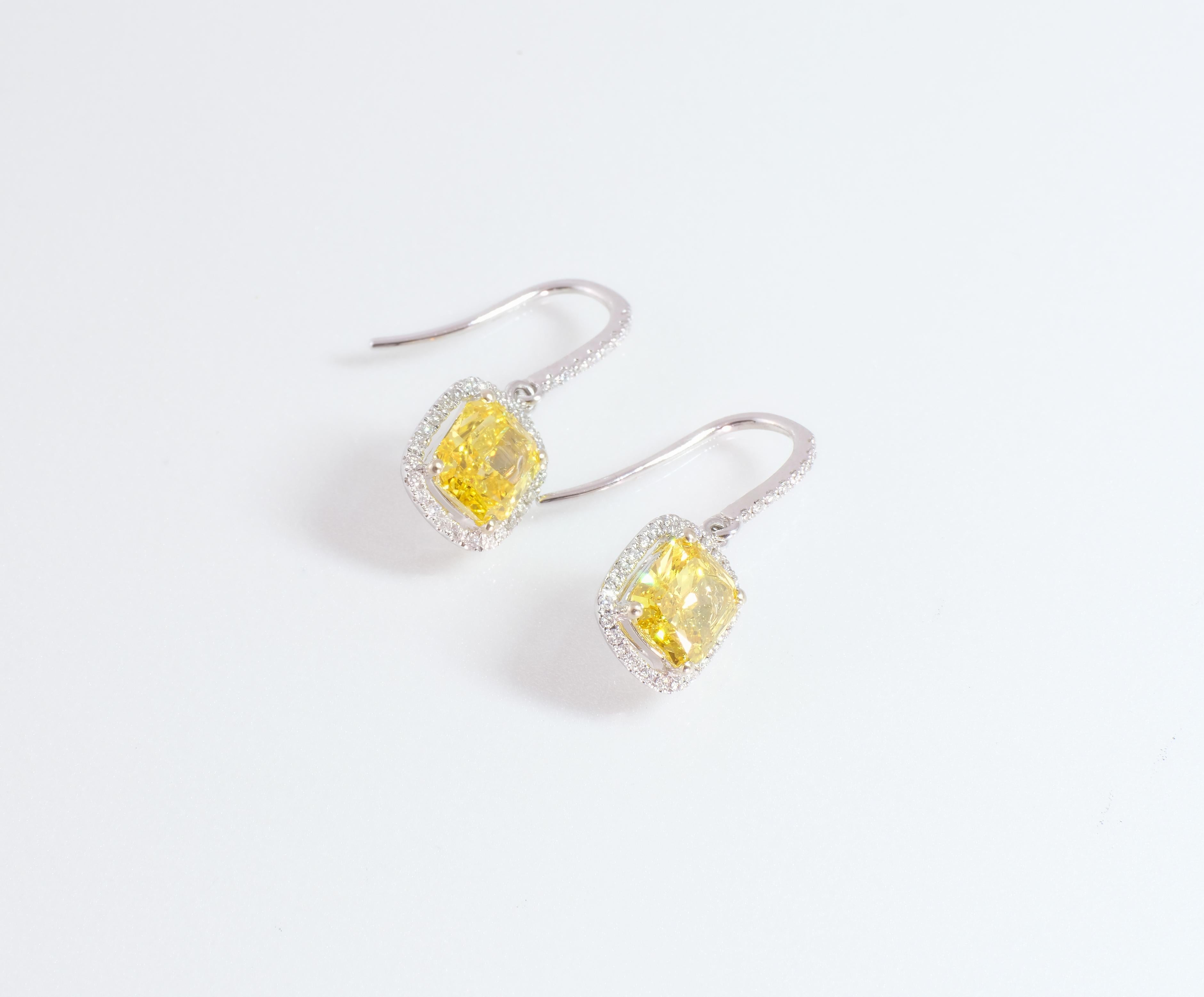 Contemporary 2.04 Carat Fancy Vivid Yellow Diamond Drop Earrings GIA For Sale