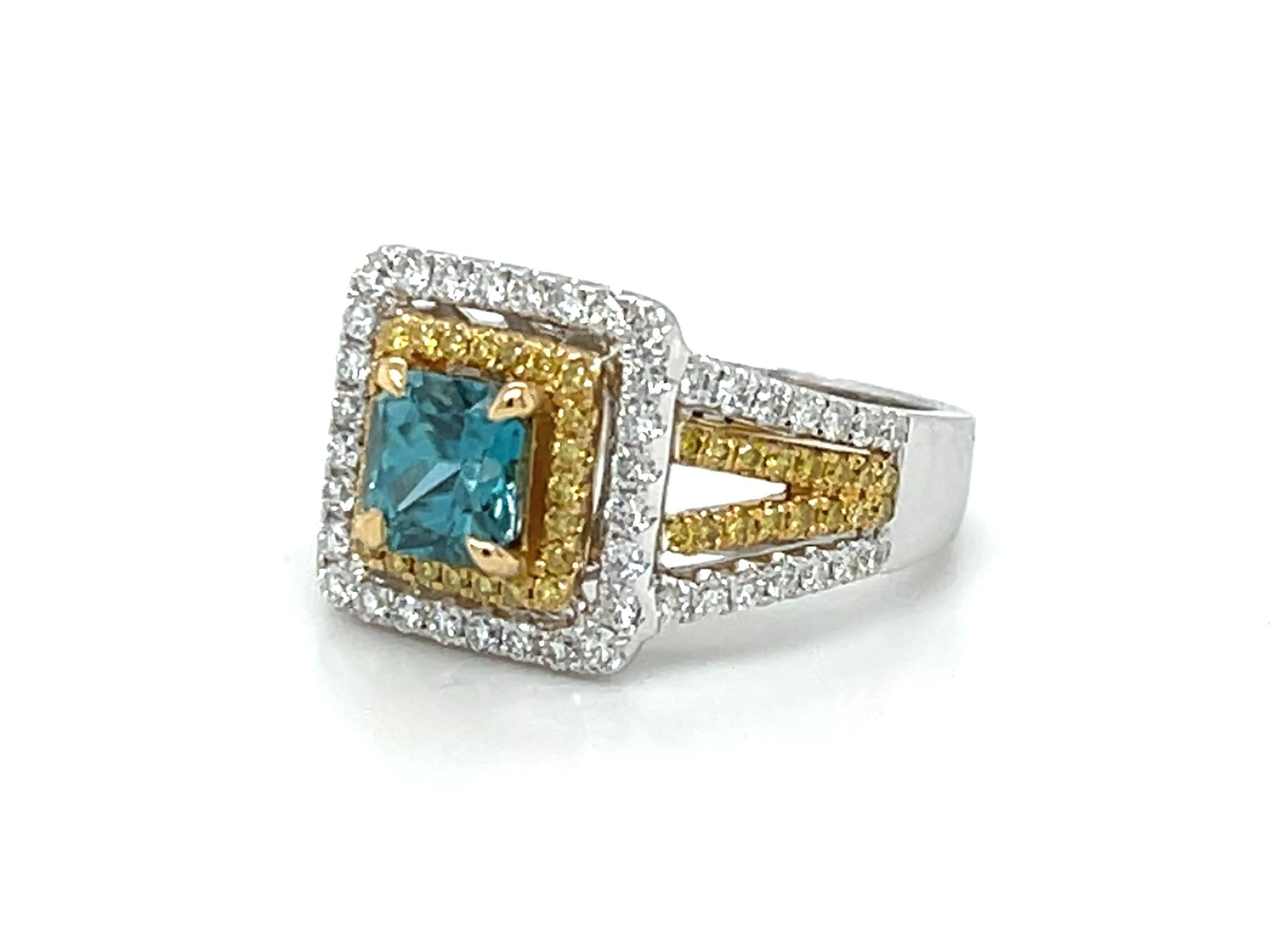 Bague en or 18k avec halo de zircon bleu, diamant blanc et diamant jaune de taille radieuse Pour femmes en vente