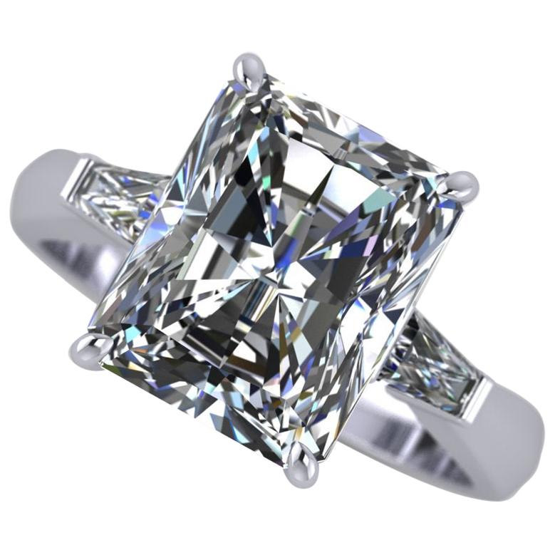 1 Carat Radiant Cut Diamond Engagement Ring For Sale