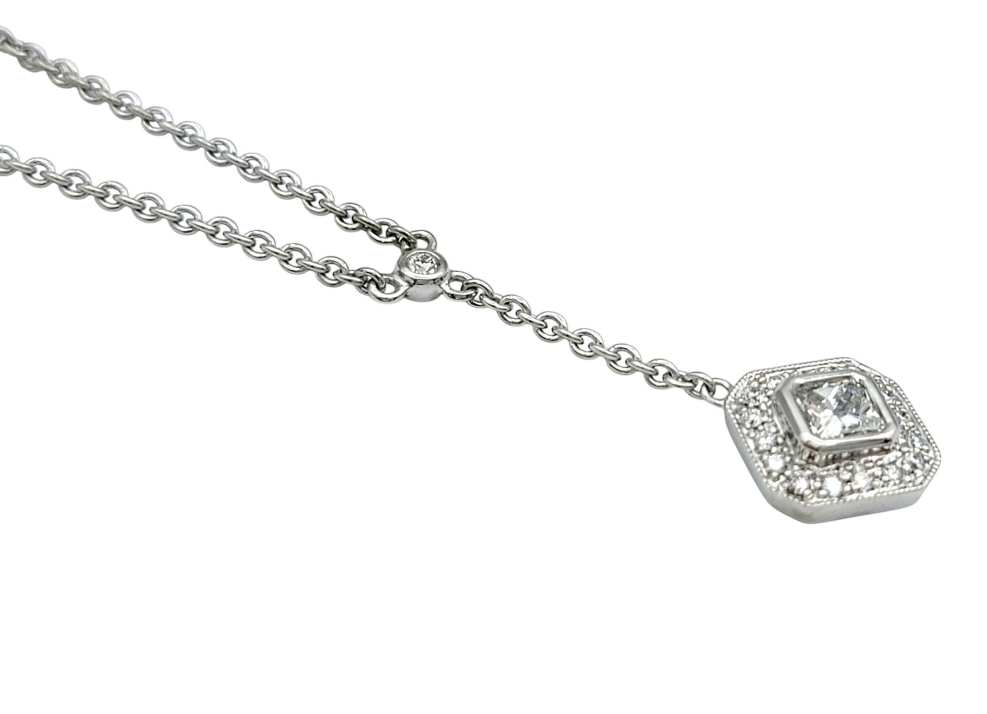 Collier station de style Lariat en or blanc 14 carats avec diamants taille radiant Bon état - En vente à Scottsdale, AZ