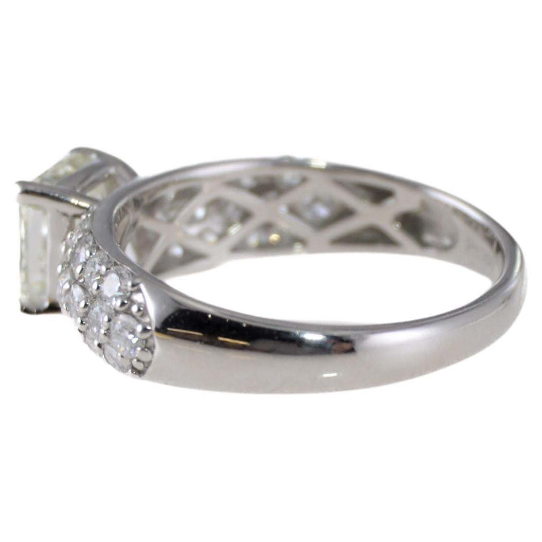 Radiant Cut Diamond Platinum Engagement Ring For Sale 2