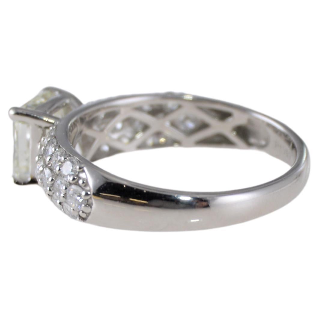 Radiant Cut Diamond Platinum Engagement Ring For Sale 4
