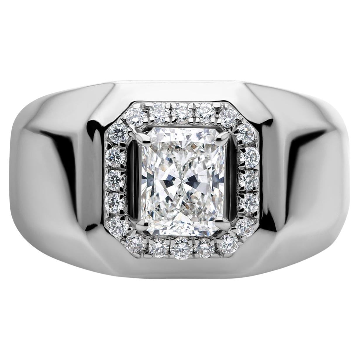 Radiant Cut Diamond Wide Band Halo Men
s Statement Ring 14K Weißgold-Schmuck