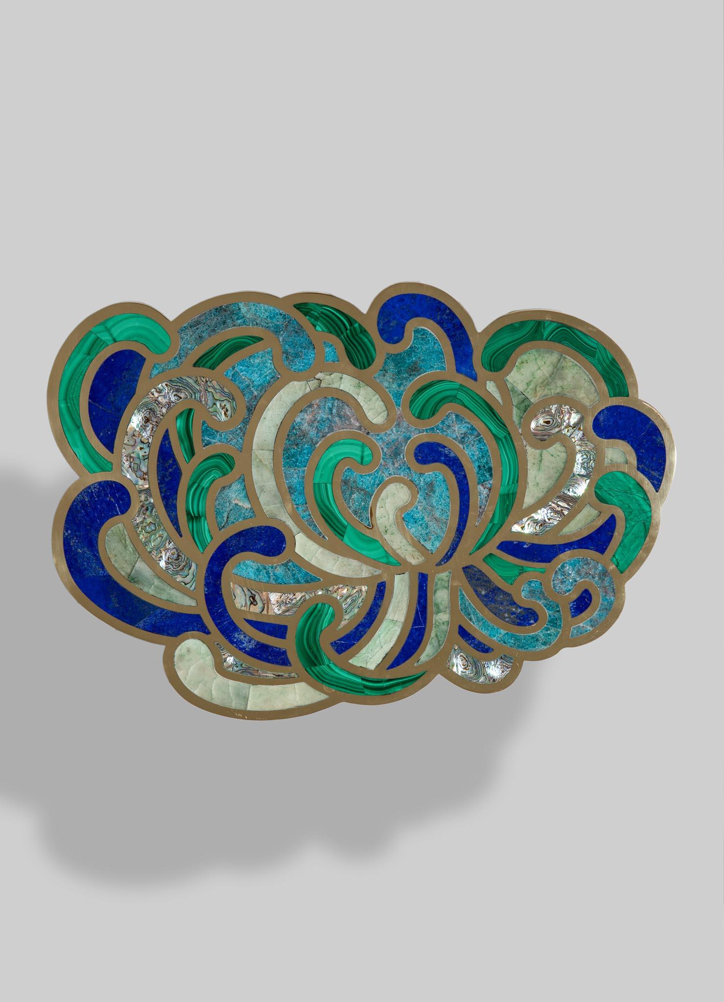 XXIe siècle et contemporain Table d'appoint Radiant Dahlia Large en laiton et pierres semi-précieuses en vente