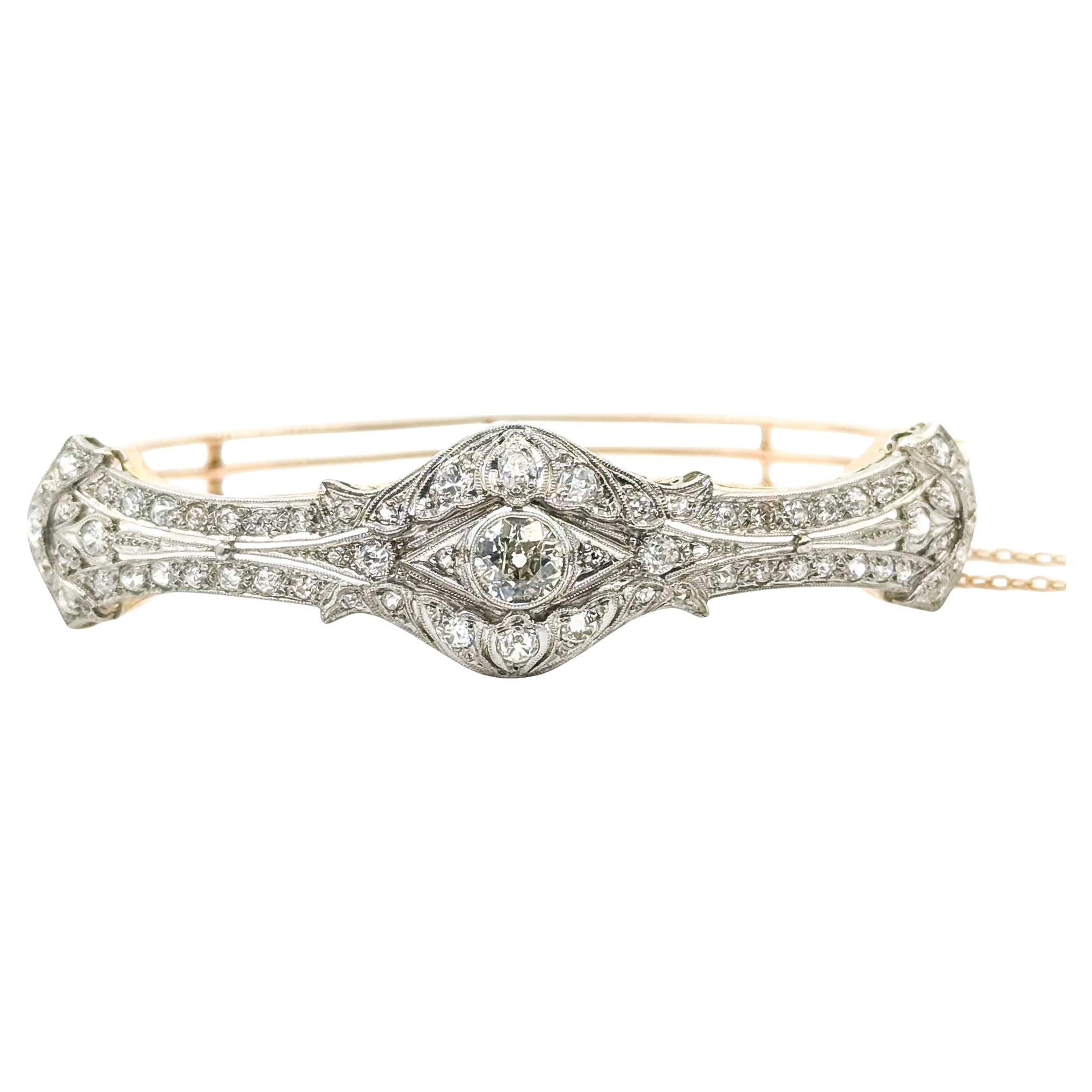 Bracelet en platine avec diamant radiant en vente