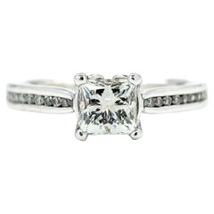 Strahlender Diamantring aus 18k Weißgold