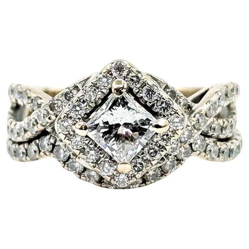 Radiant Diamond Wedding Set in 14k For Sale