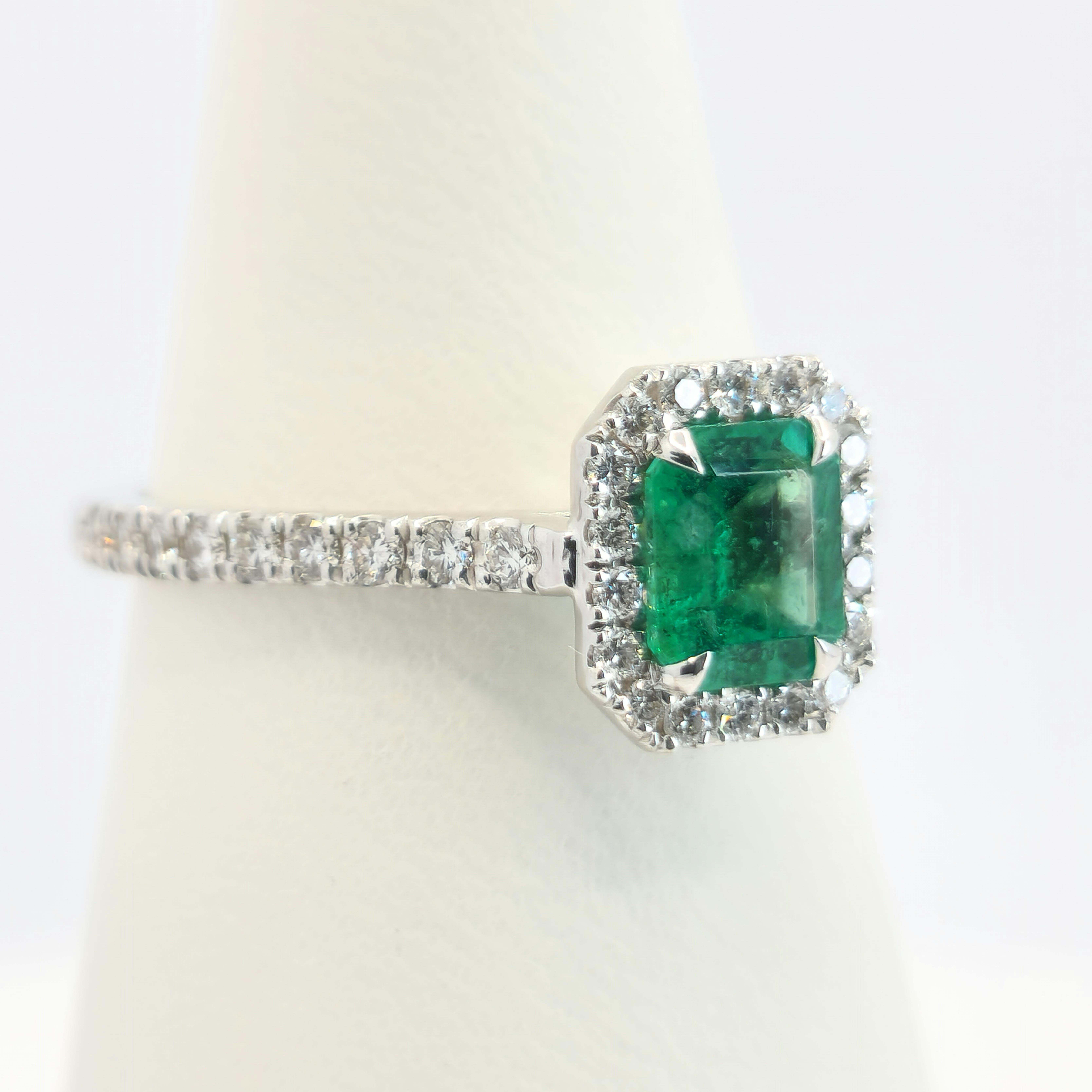 Women's Radiant Emerald and Diamonds Halo Engagement Ring For Sale