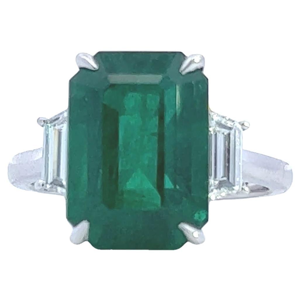 Radiant emerald elegance
