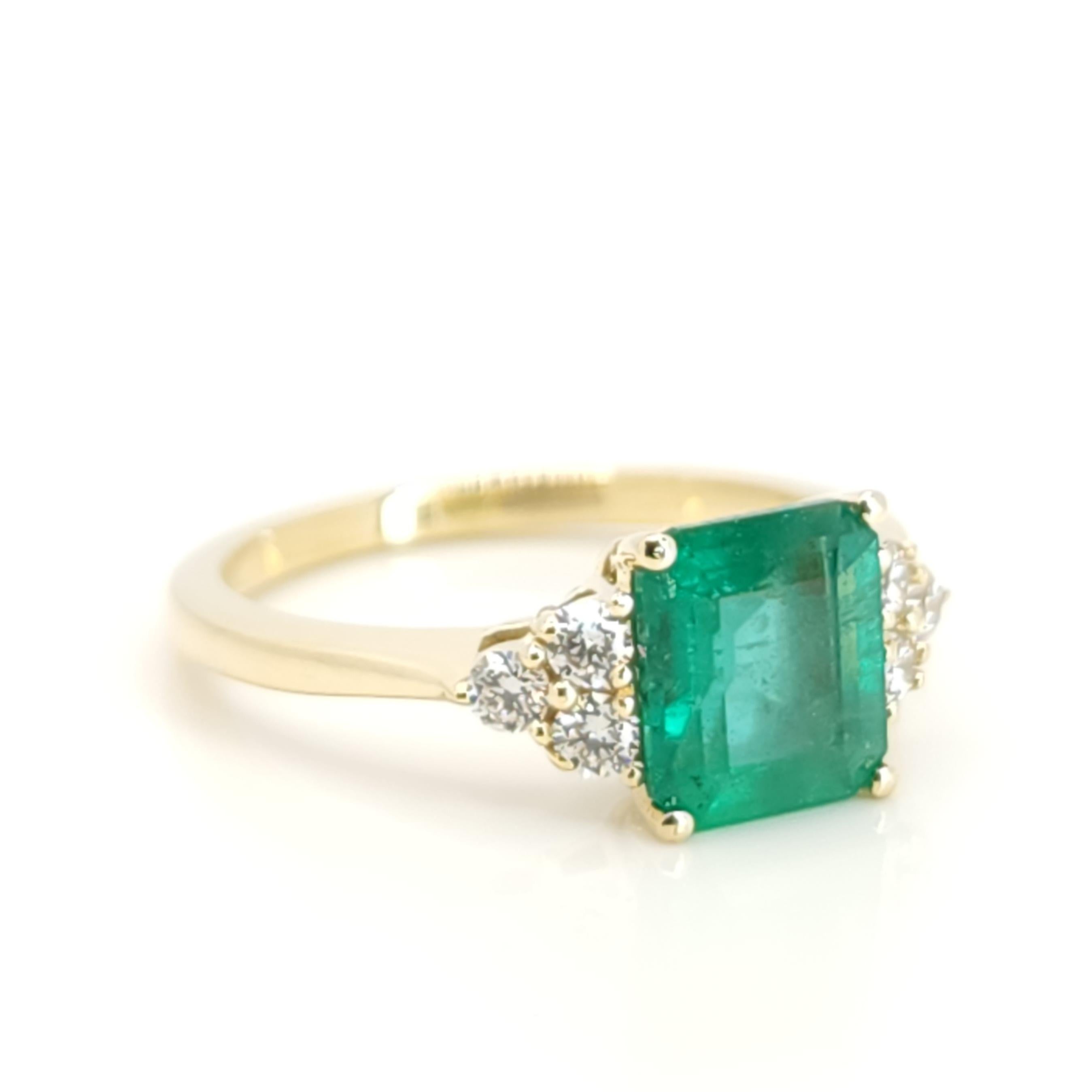 Radiant Emerald wedding Ring For Sale 4