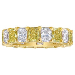Bracelet éternel radiant Fancy Yellow  Sunlit Royal Radiance Signature Diamond Ring (bague à diamants)