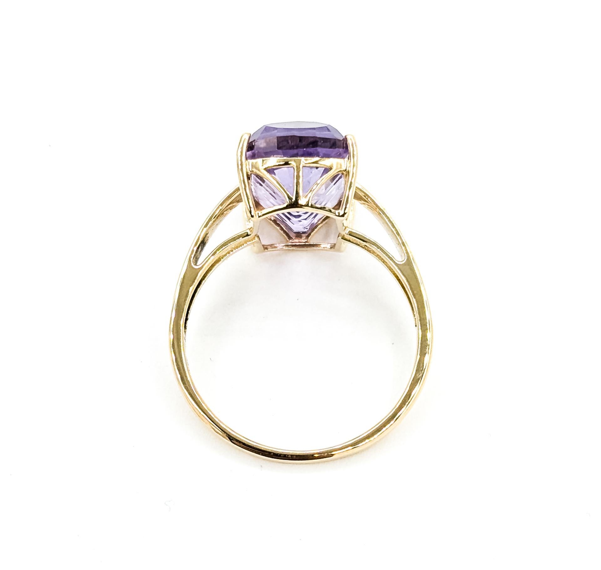 Anello con ametista radiosa taglio fantasia in 14k in vendita 2