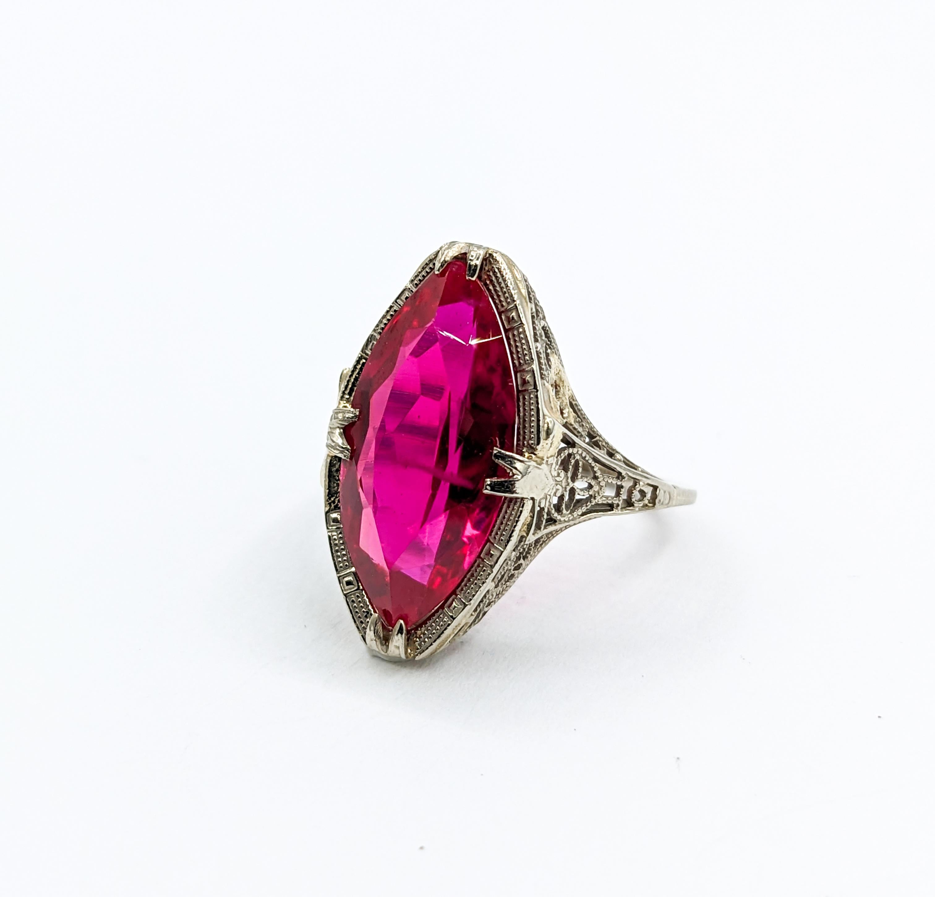 Art-Déco-Ring mit strahlendem filigranem und synthetischem Rubin 4