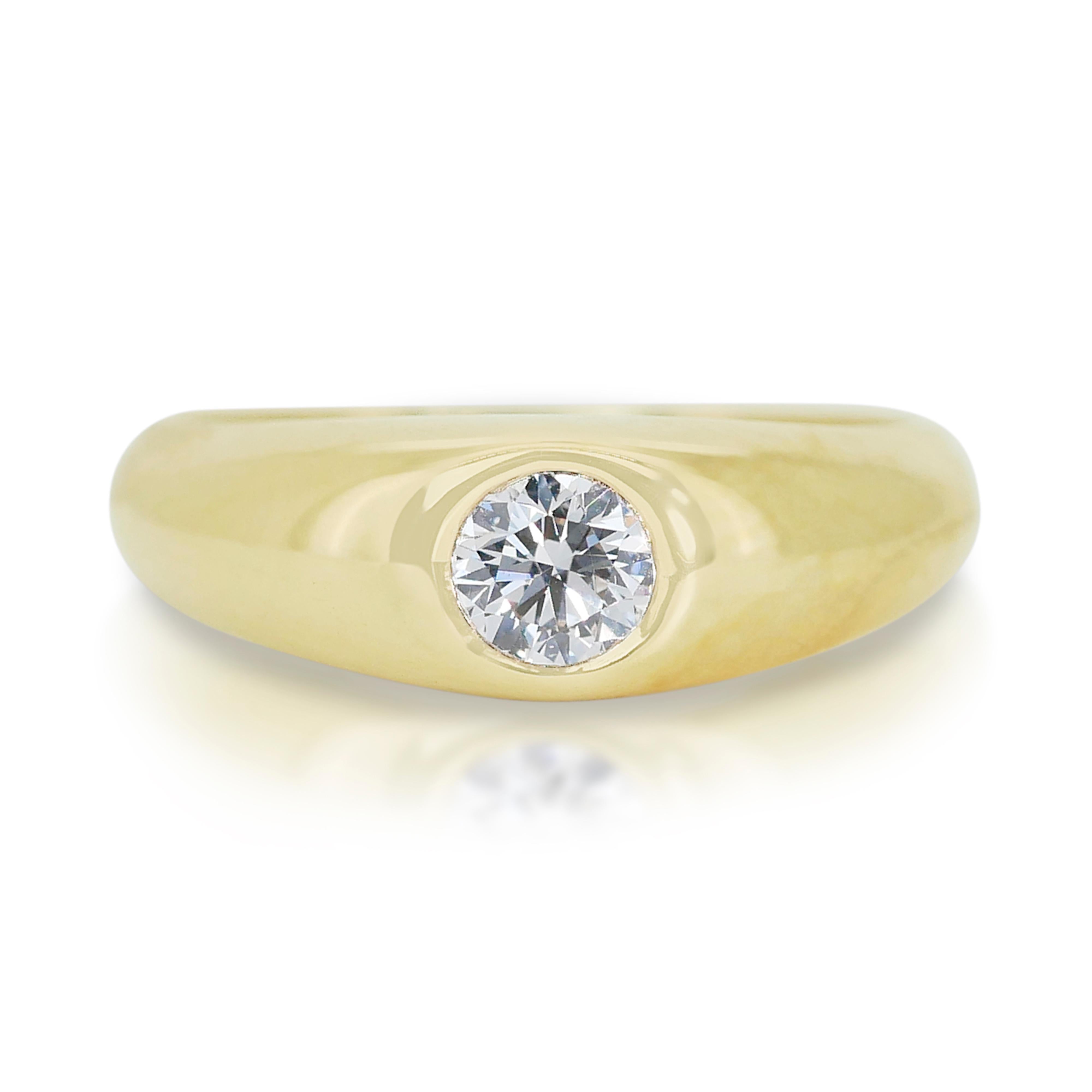 Radiant Harmony: 0.76ct Round Diamond Solitaire Ring in 18k Yellow Gold - GIA  For Sale 2