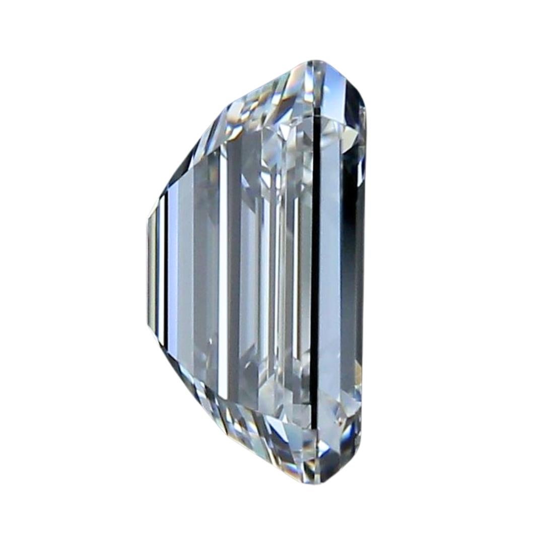 Emerald Cut Radiant Ideal Cut 1pc Natural Diamond w/1.90ct - GIA Certified For Sale