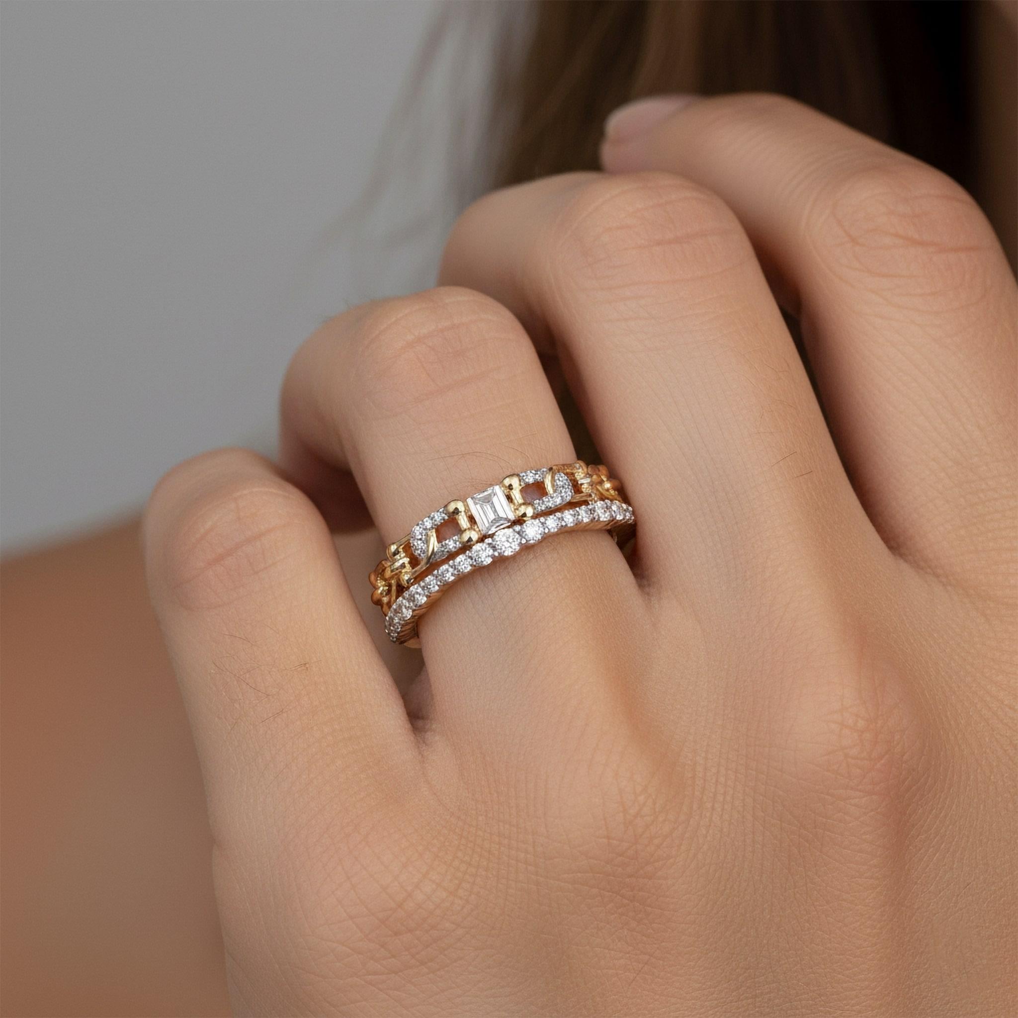 Im Angebot: Radiant Majesty 14K (oder 18k auf Anfrage) Baguette Diamanten Gelbgold Ring () 2