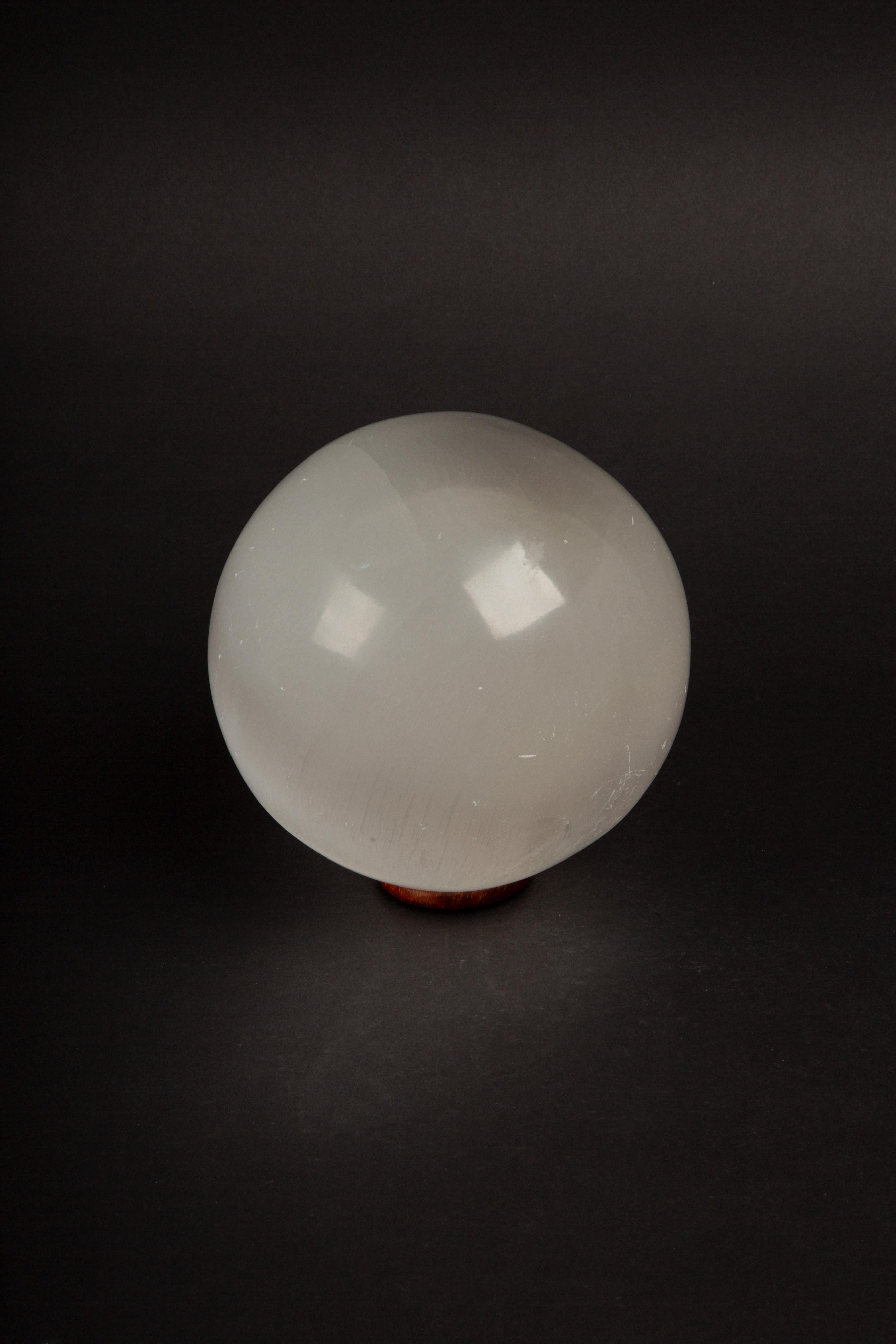 Marocchino Radiosa sfera di selenite marocchina - Un pezzo di luna 6