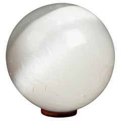 Orbe Radiante de Selenita Marroquí - Un Trozo de Luz de Luna 6"
