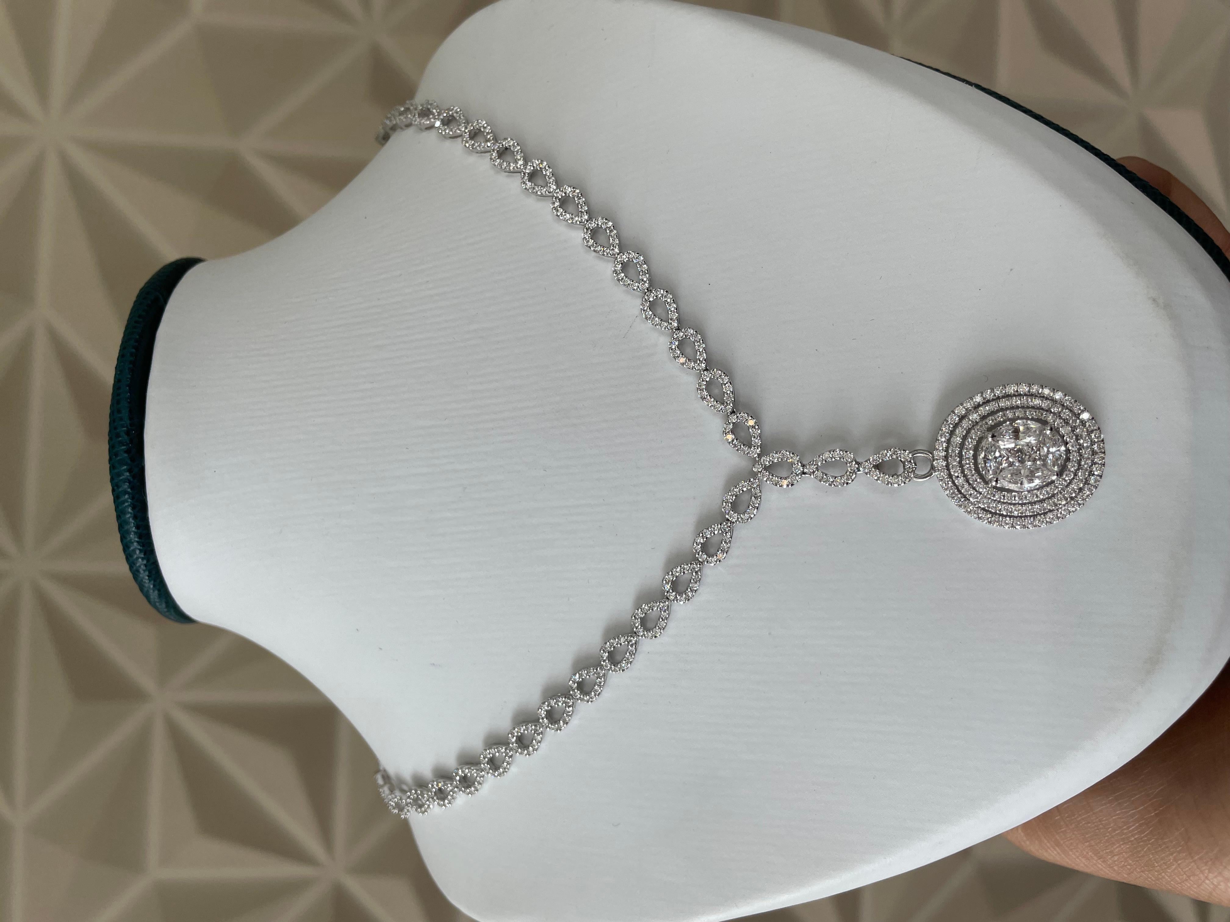 Collana con diamanti radianti ovali a raggiera in oro bianco 18 carati in vendita 11