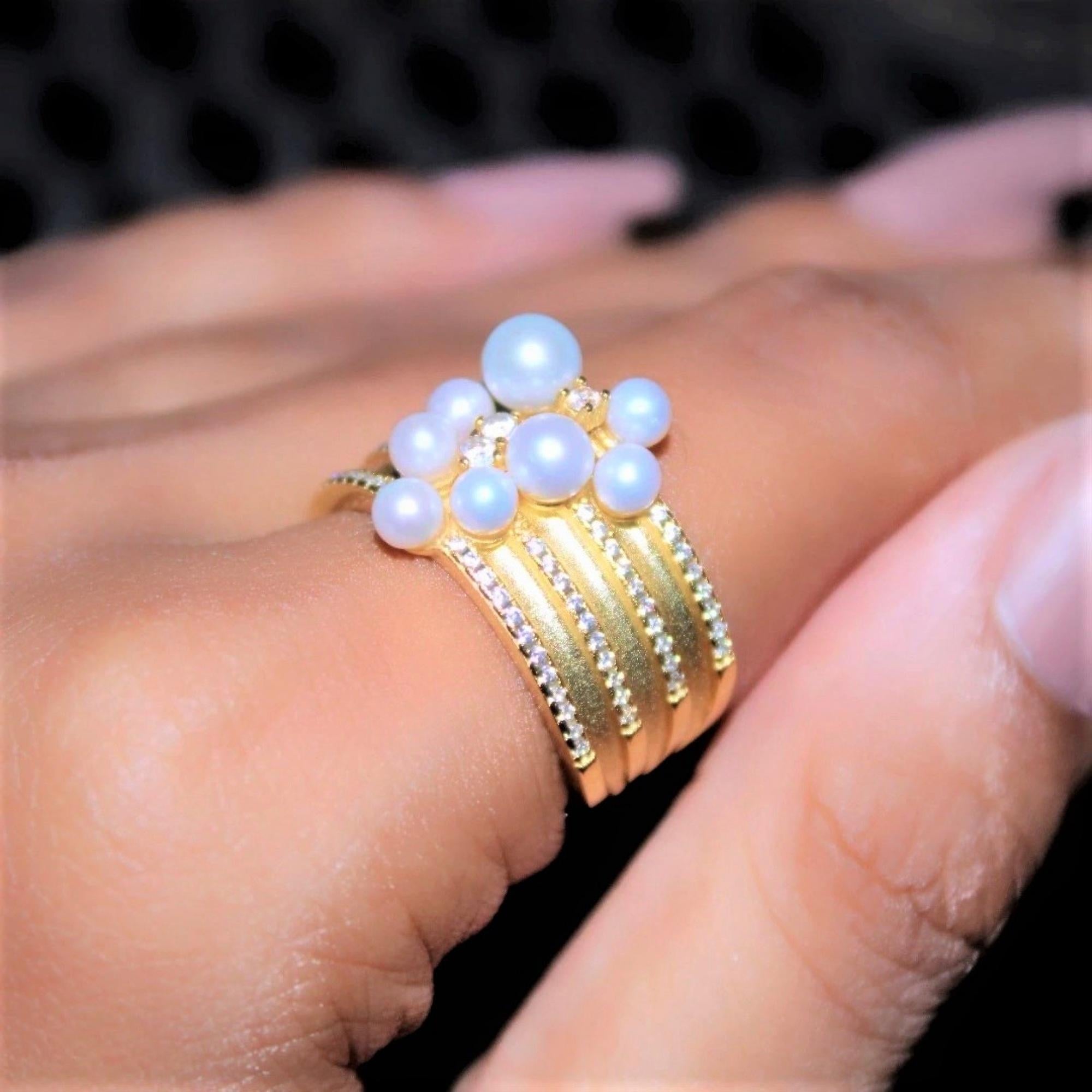 Round Cut Radiant Pearl Cascade Ring For Sale