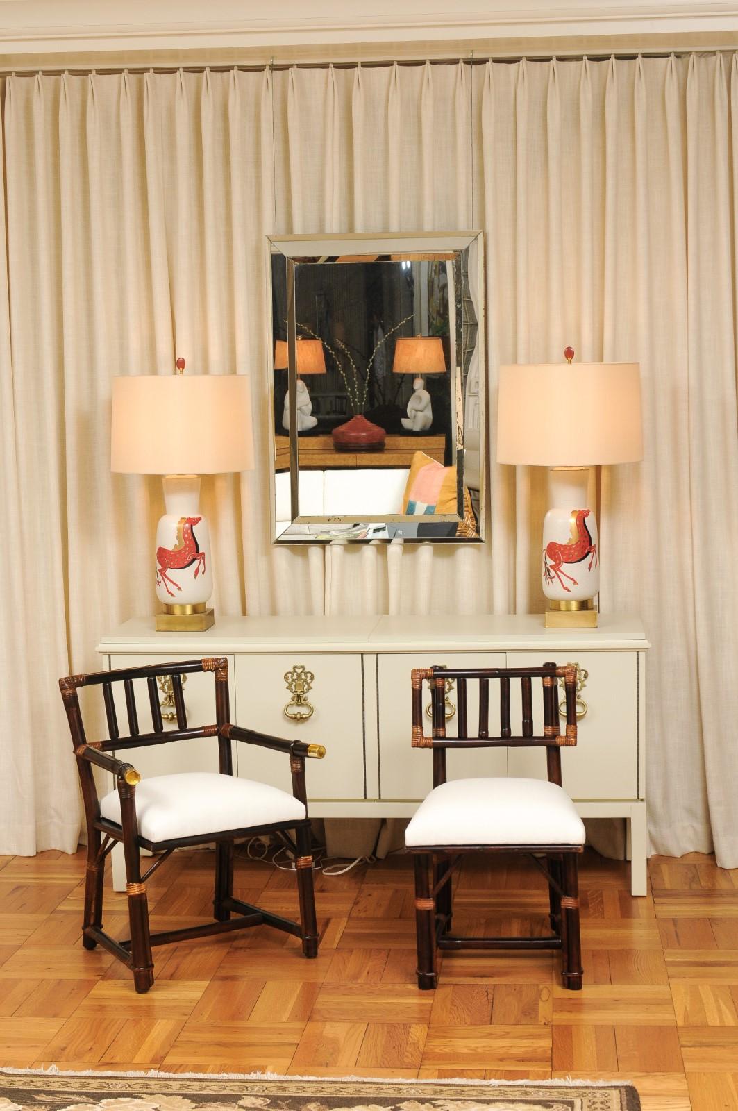 Radiante Conjunto de 14 Sillas de Ratán en Cordobán y Caramelo by Wisner for Ficks Reed Estadounidense en venta