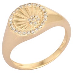 0.13ct Sunburst Diamond 14K Yellow Gold Signet Ring