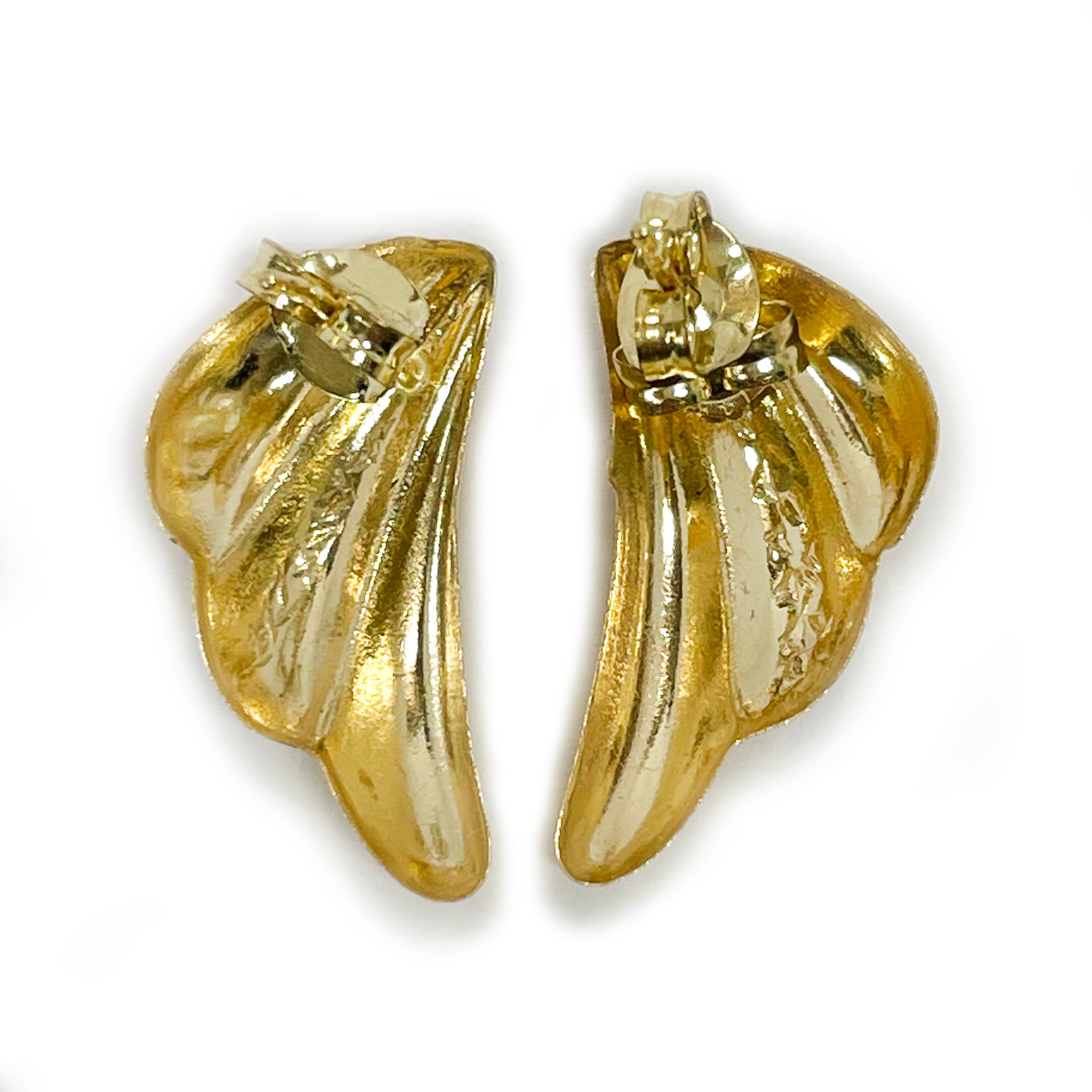 Radiant Cut Radiant Yellow Gold Diamond-Cut Design Scalloped Earrings For Sale