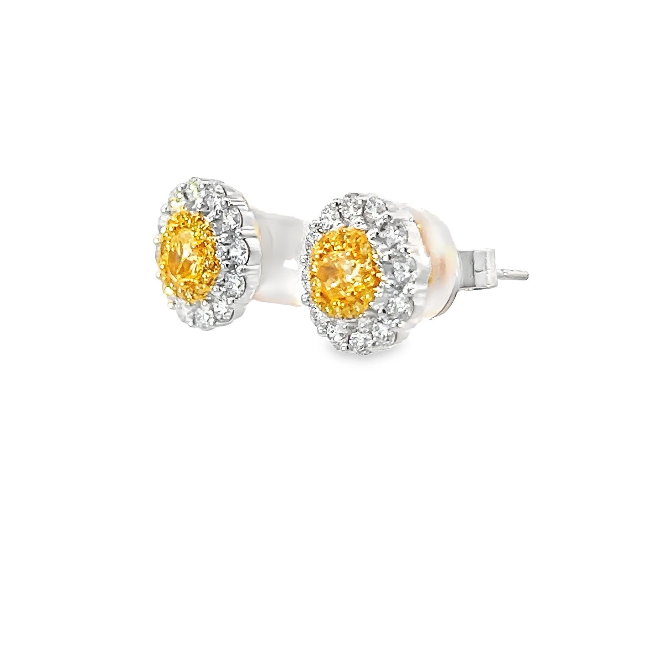 Donna **Orecchini a cerchio con diamanti bianchi e gialli in oro 18 carati** in vendita