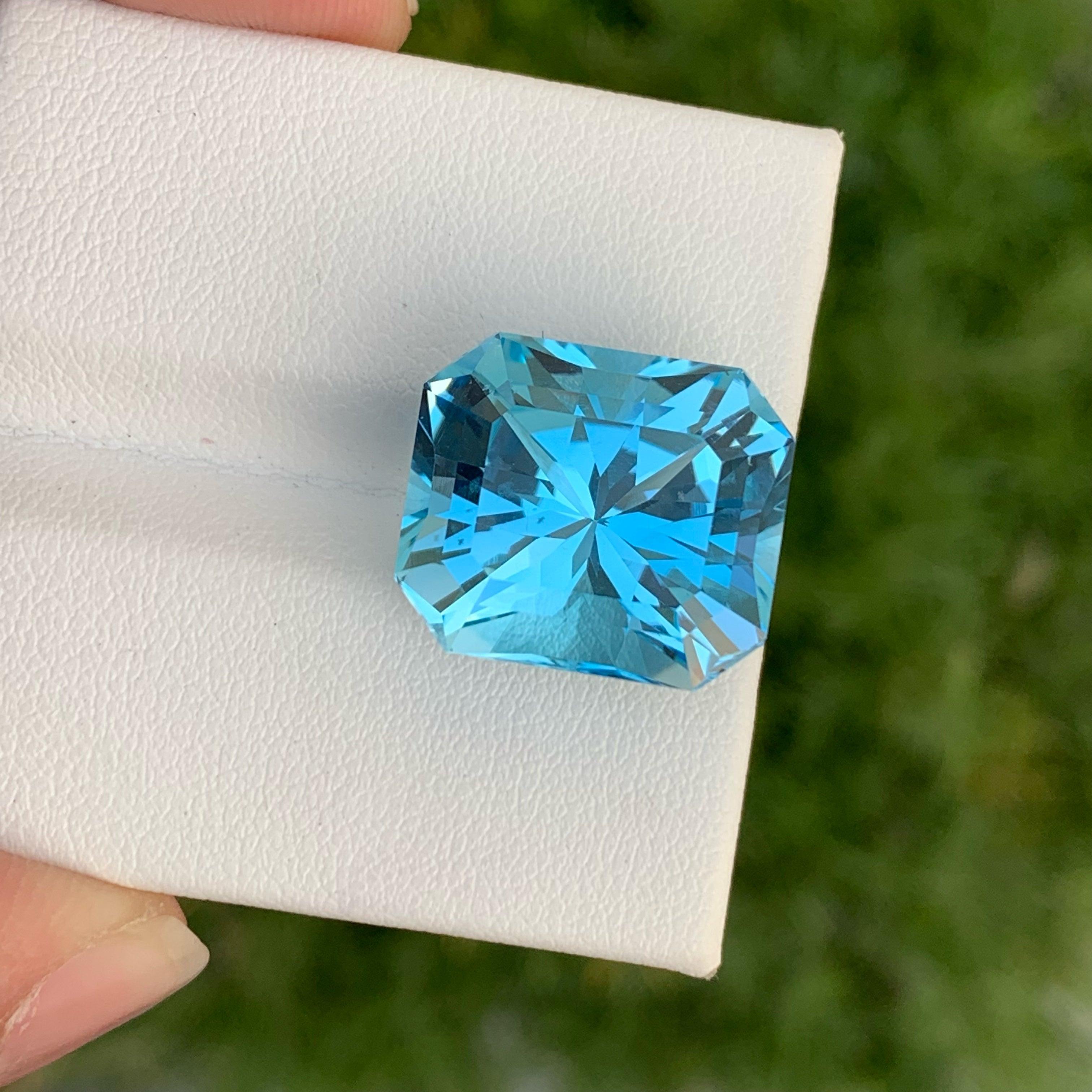 Radiantly Swiss Blue Topaz Gemstone, available For Sale At Wholesale Price Natural High Quality 24.65 Carats Loupe Clean Clarity Natural Loose Topaz From Madagascar. 
Product Information:
GEMSTONE NAME: Radiantly Swiss Blue Topaz