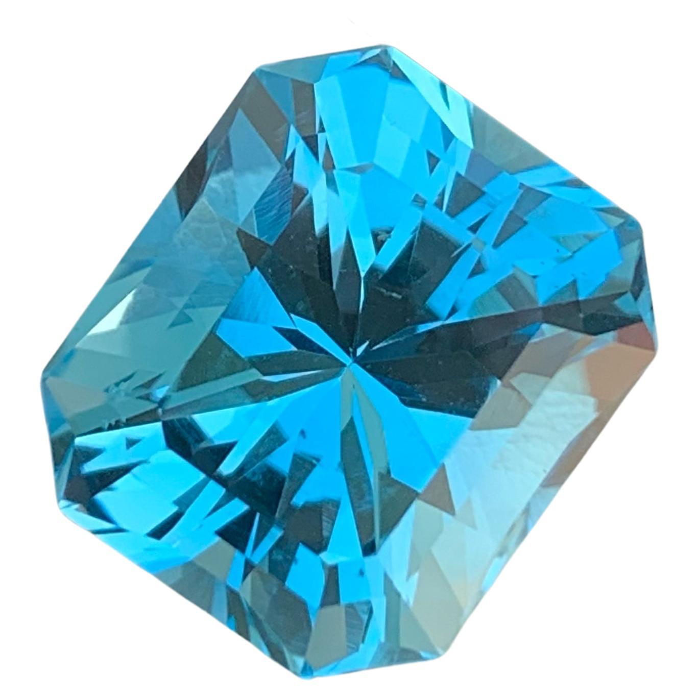 Radiantly Swiss Blue Topaz Gemstone 24.65 Carats Quality Stone Topaz Jewelry For Sale
