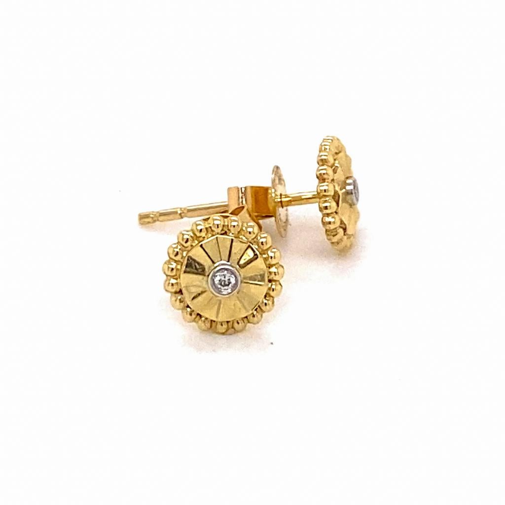 Round Cut Radiating Disk Diamond Solitaire Stud Beaded Circle Sun Star 14K Gold EG14604 For Sale