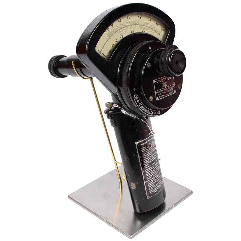 Radiation Optical Pyrometer Made of Black Painted Metal in the 1950s